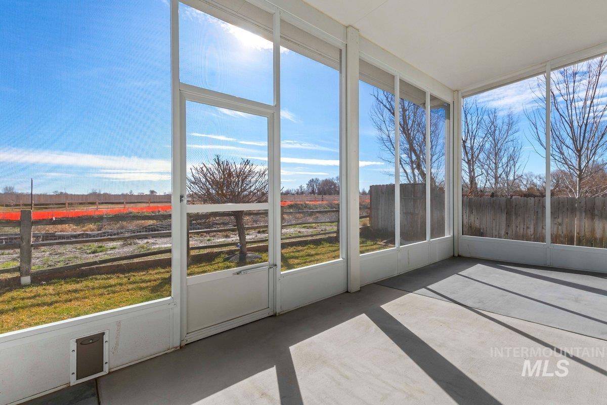 1555 Condor Drive, Middleton, Idaho 83644, 5 Bedrooms, 2.5 Bathrooms, Residential For Sale, Price $550,000, 98975010