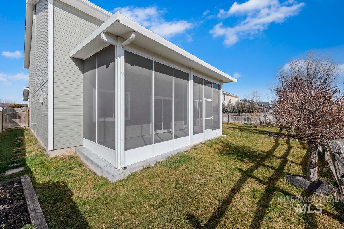 1555 Condor Drive, Middleton, Idaho 83644, 5 Bedrooms, 2.5 Bathrooms, Residential For Sale, Price $550,000, 98975010