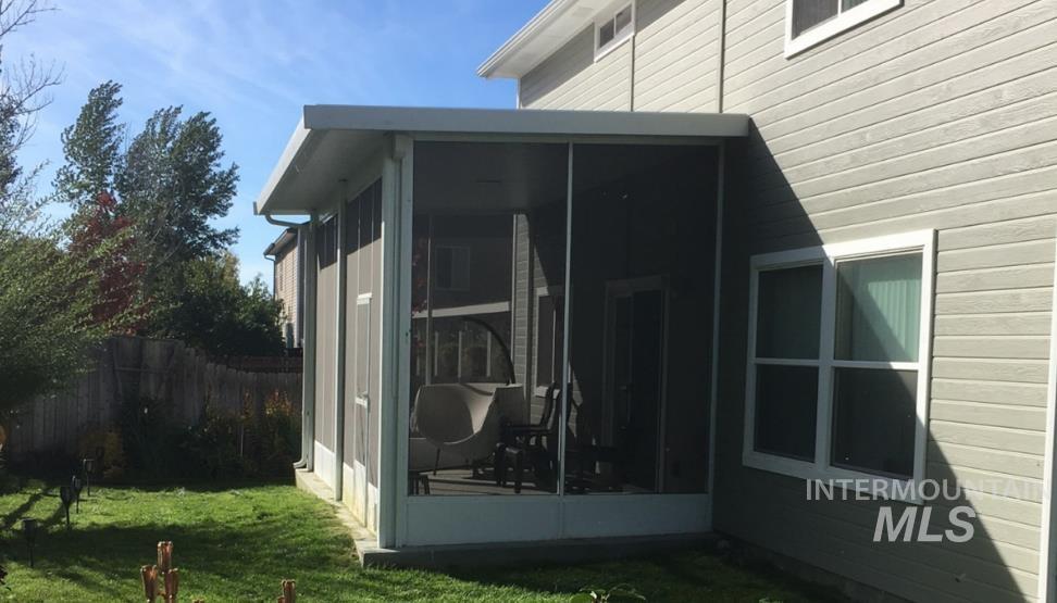 1555 Condor Drive, Middleton, Idaho 83644, 5 Bedrooms, 2.5 Bathrooms, Residential For Sale, Price $550,000,MLS 98975010