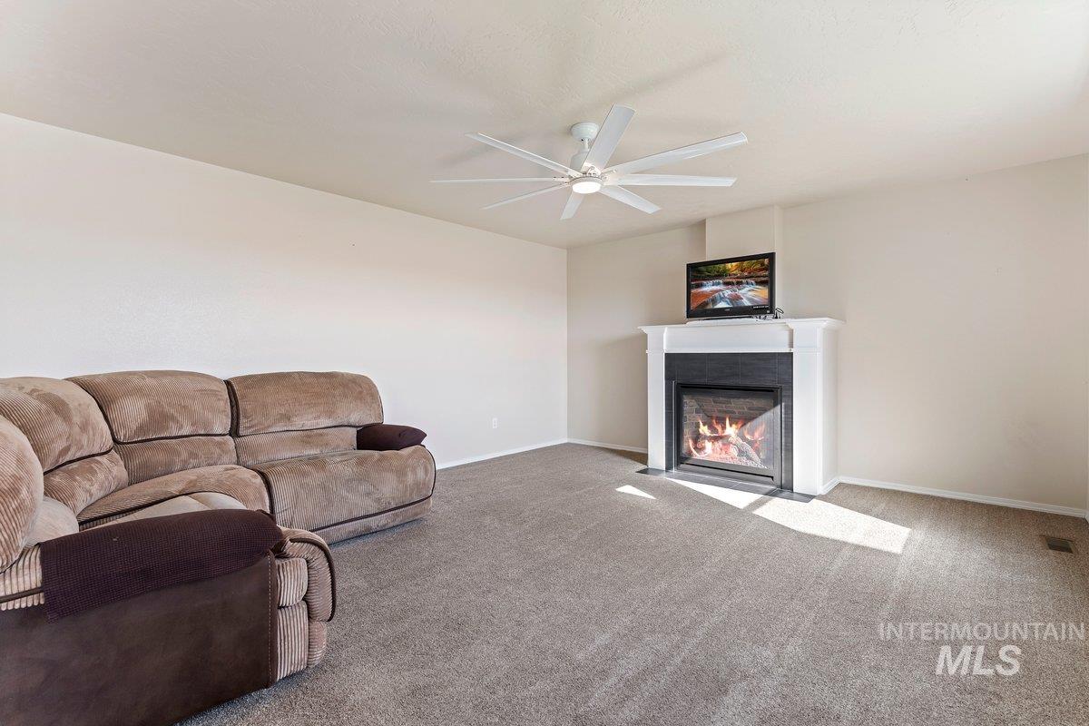 1555 Condor Drive, Middleton, Idaho 83644, 5 Bedrooms, 2.5 Bathrooms, Residential For Sale, Price $550,000, 98975010