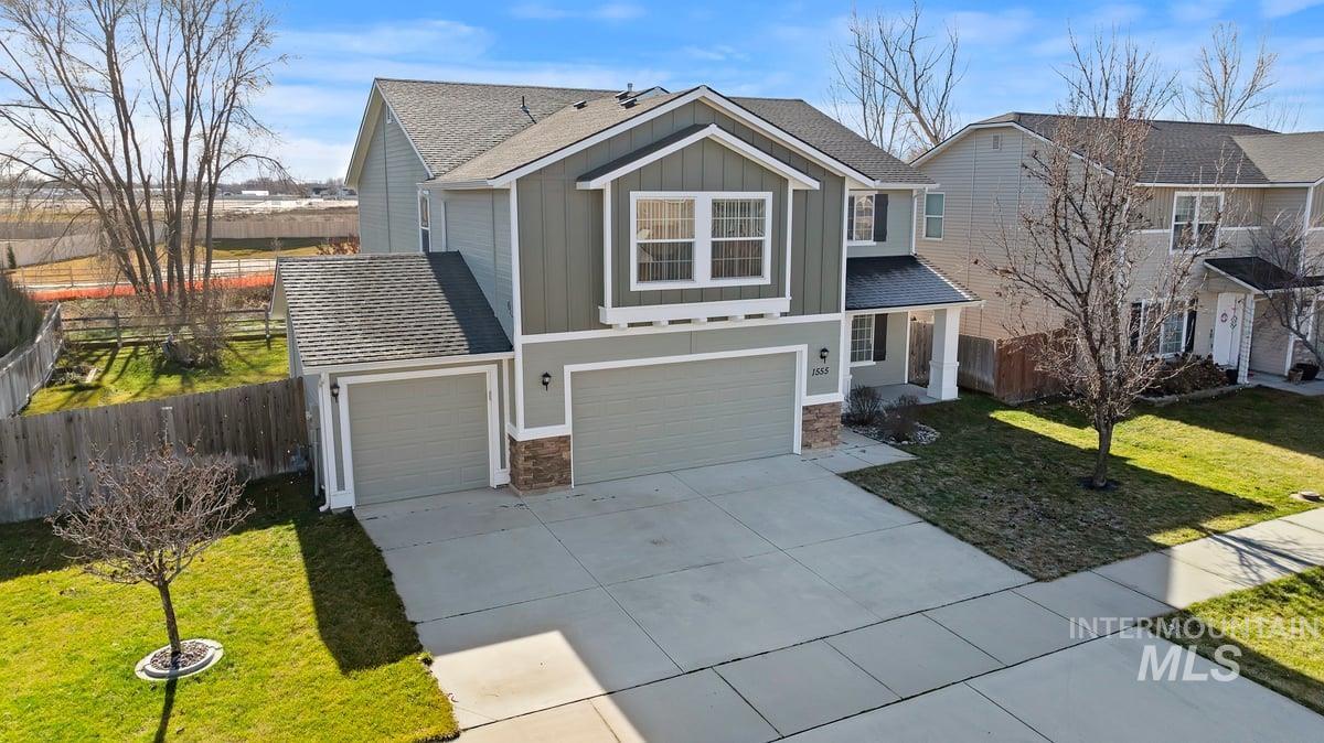 1555 Condor Drive, Middleton, Idaho 83644, 5 Bedrooms, 2.5 Bathrooms, Residential For Sale, Price $550,000,MLS 98975010