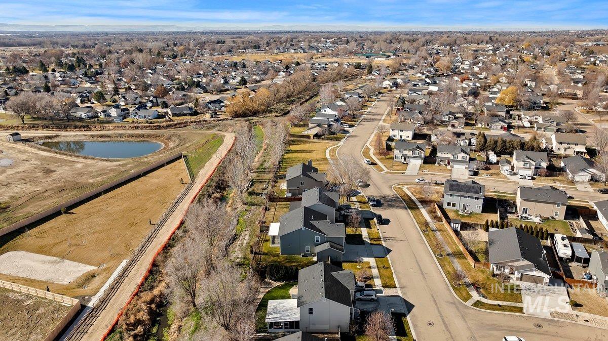 1555 Condor Drive, Middleton, Idaho 83644, 5 Bedrooms, 2.5 Bathrooms, Residential For Sale, Price $550,000,MLS 98975010