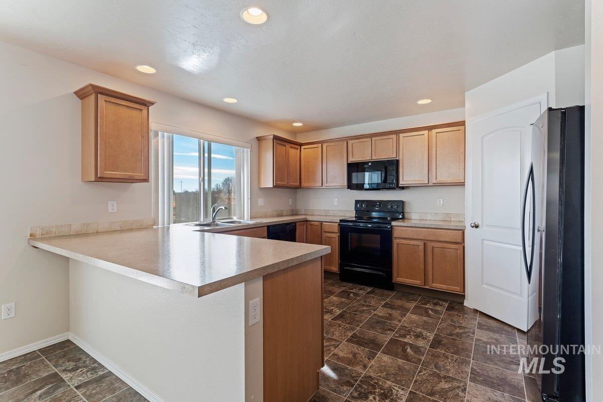 1555 Condor Drive, Middleton, Idaho 83644, 5 Bedrooms, 2.5 Bathrooms, Residential For Sale, Price $550,000, 98975010