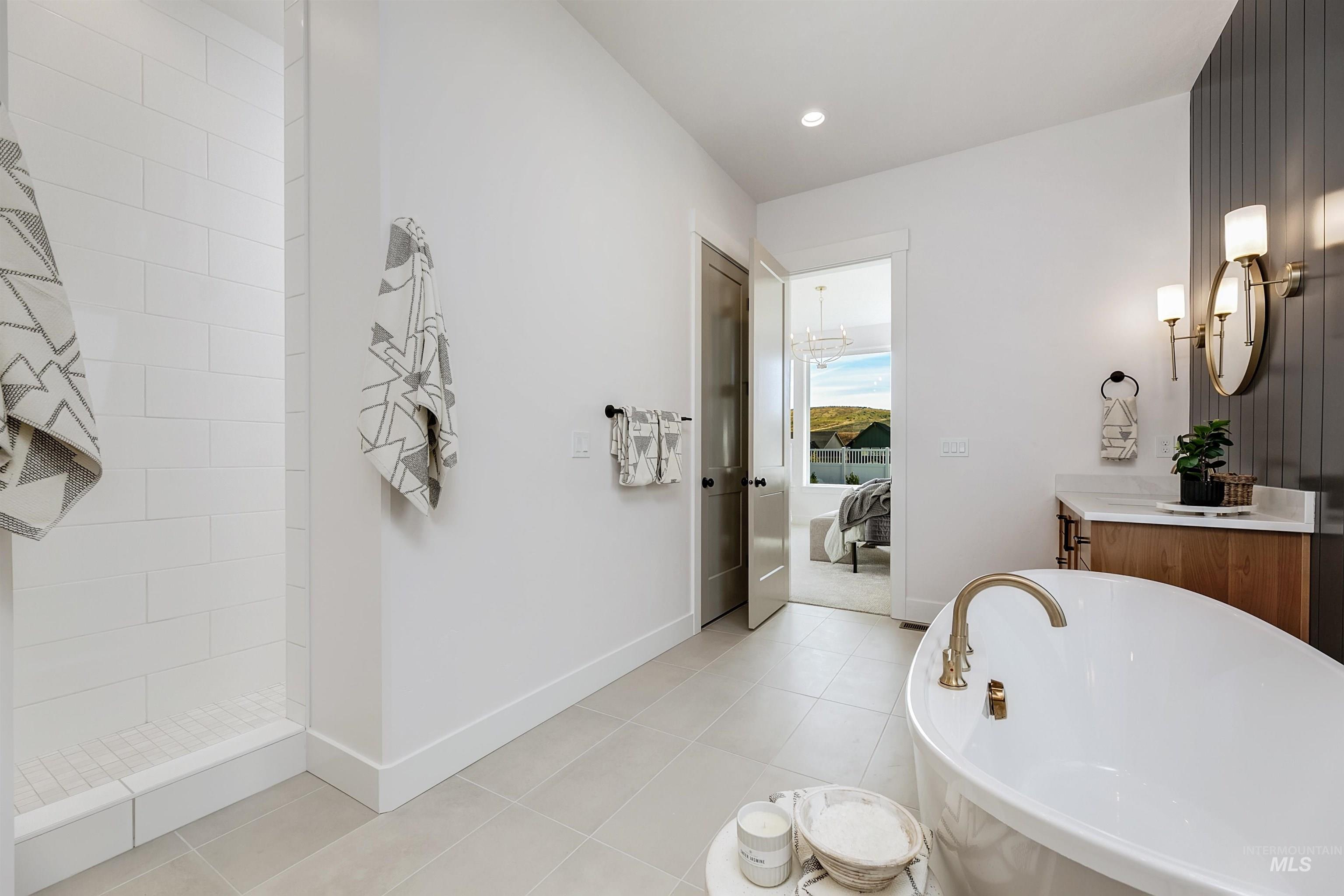 13623 N Ruffed Grouse Way, Boise, Idaho 83714, 5 Bedrooms, 4.5 Bathrooms, Residential For Sale, Price $1,368,626,MLS 98975011