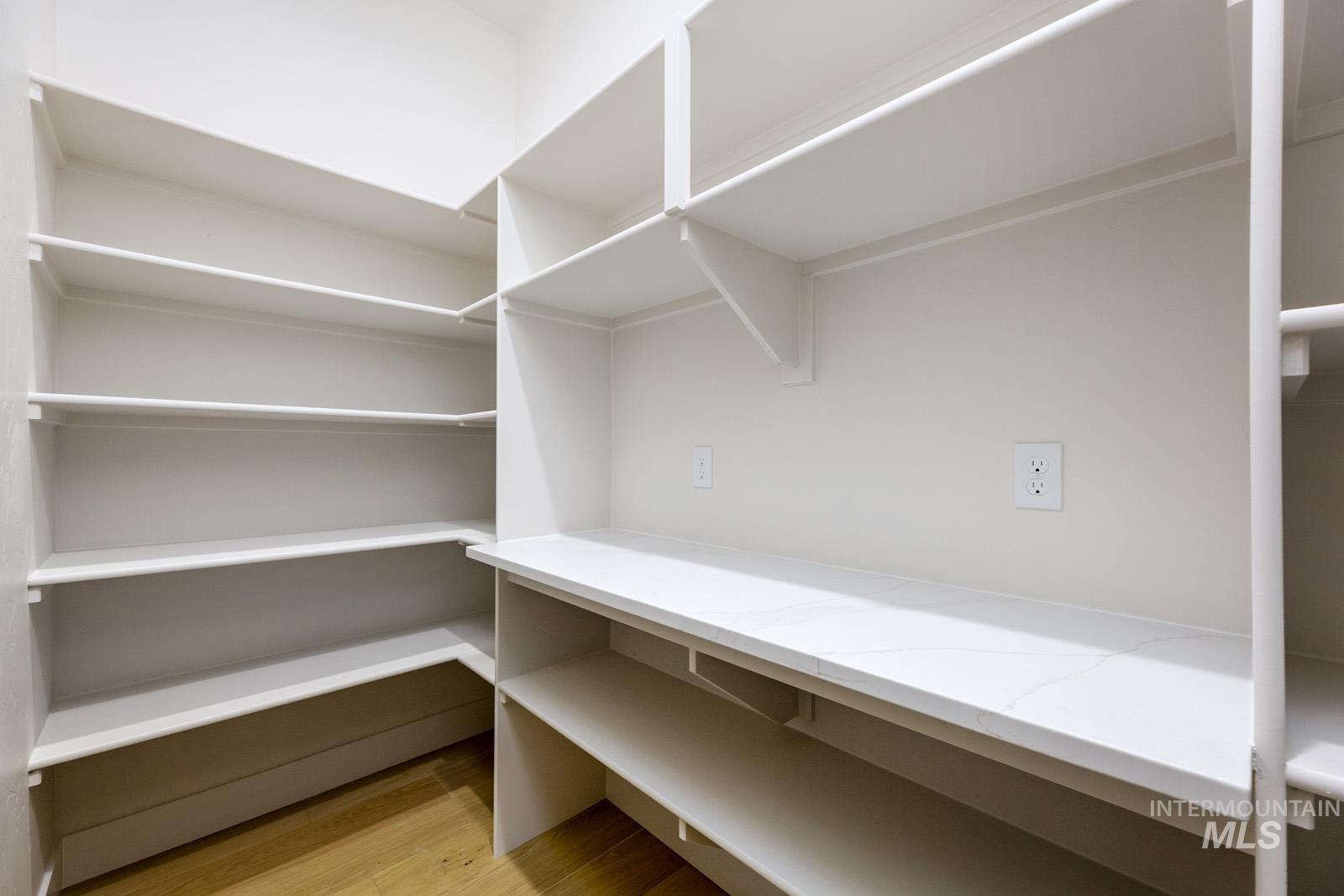 13660 N Spring Creek Way, Boise, Idaho 83714, 3 Bedrooms, 3.5 Bathrooms, Residential For Sale, Price $1,224,500,MLS 98975013