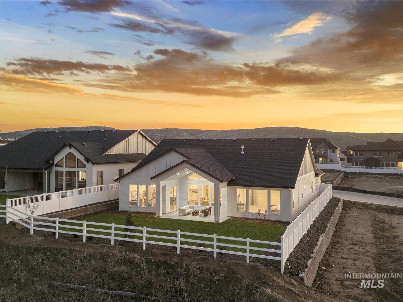 13660 N Spring Creek Way, Boise, Idaho 83714, 3 Bedrooms, 3.5 Bathrooms, Residential For Sale, Price $1,224,500,MLS 98975013