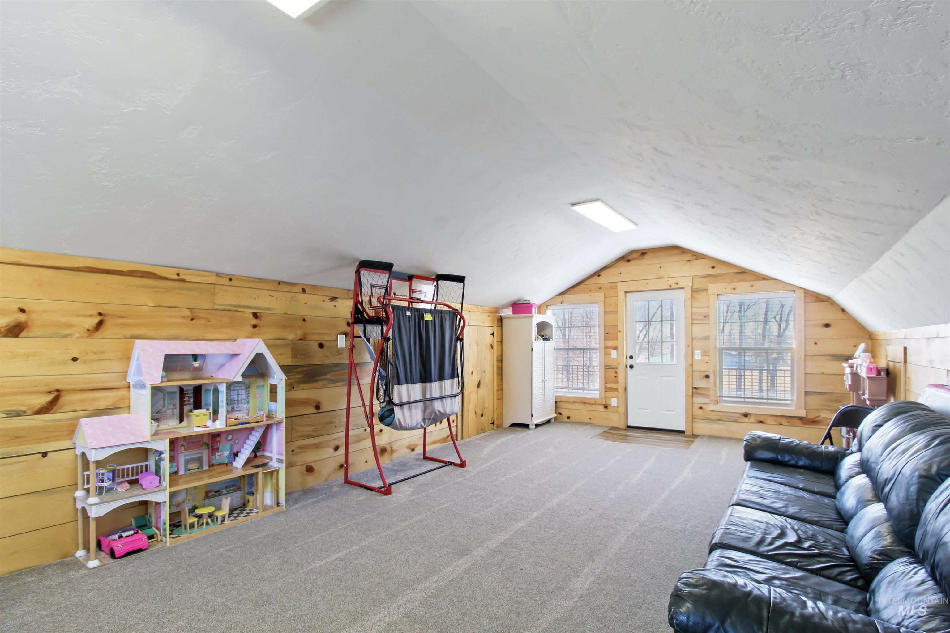 781 N 1150 E, Jackson, Idaho 83350, 6 Bedrooms, 5 Bathrooms, Residential For Sale, Price $849,999,MLS 98975014