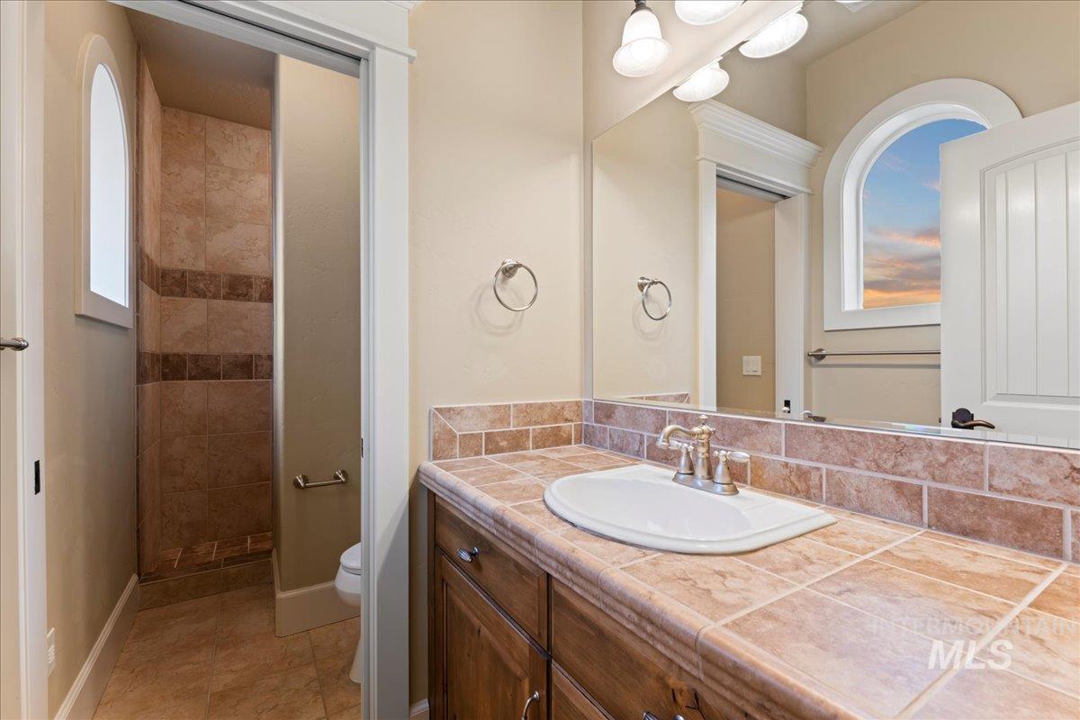 3071 S Abigail Way, Boise, Idaho 83706, 3 Bedrooms, 3.5 Bathrooms, Residential For Sale, Price $1,275,000,MLS 98975016