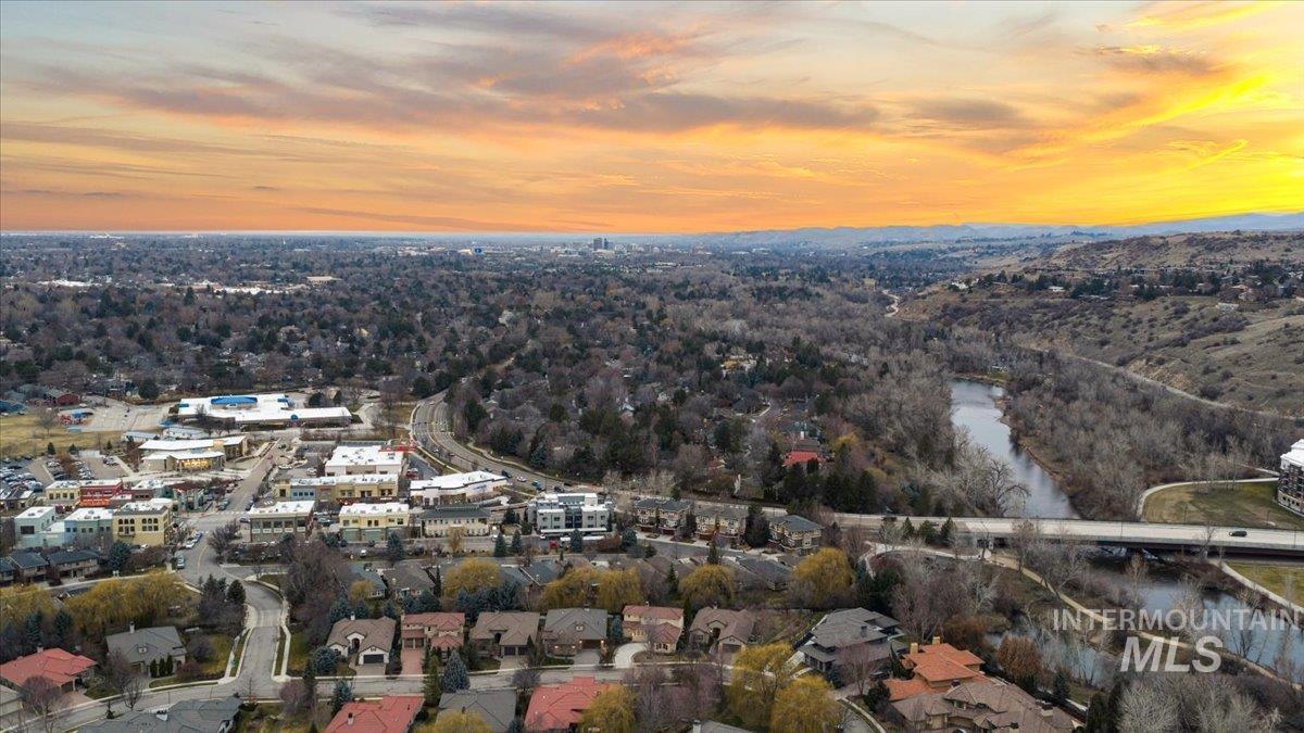 3071 S Abigail Way, Boise, Idaho 83706, 3 Bedrooms, 3.5 Bathrooms, Residential For Sale, Price $1,275,000,MLS 98975016