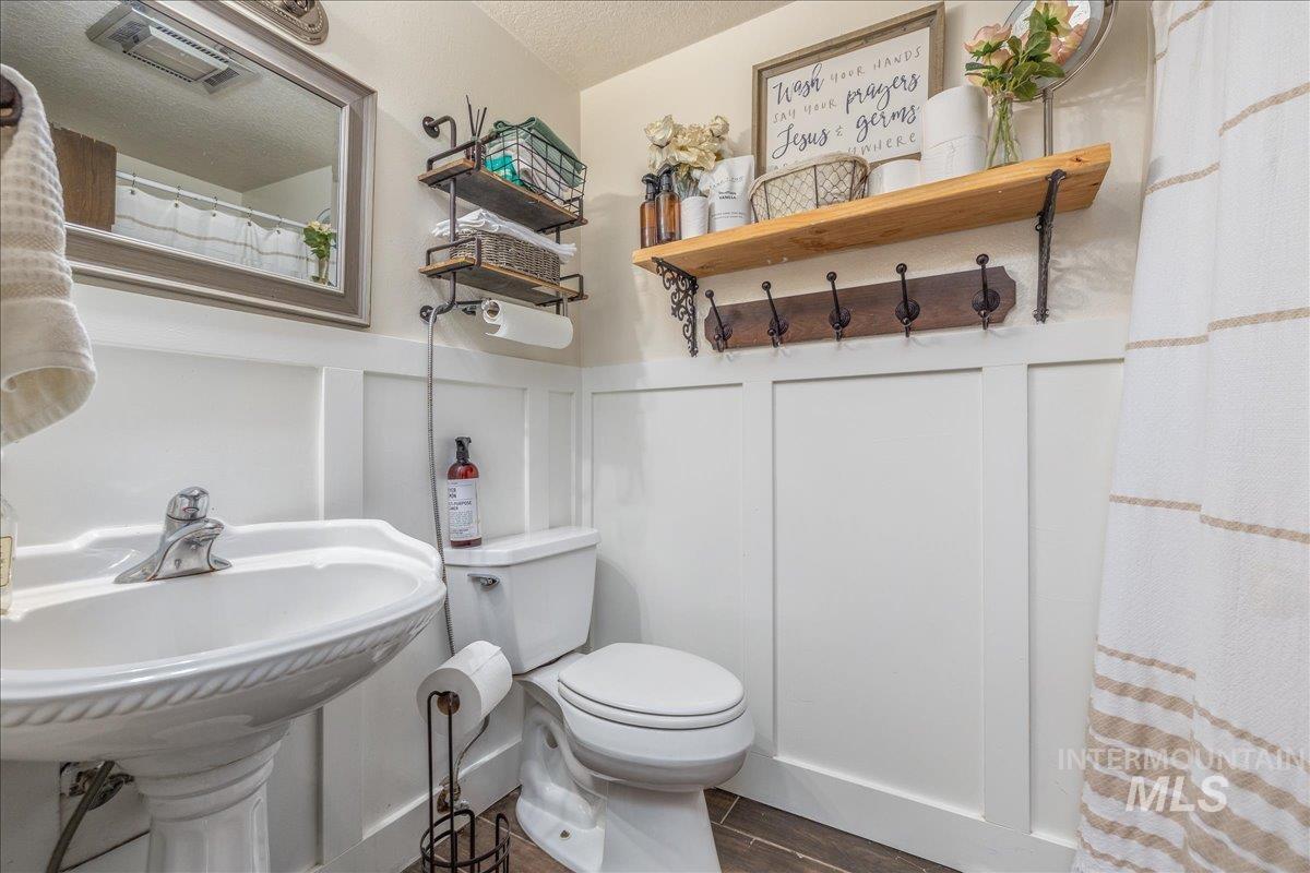 10590 Duck Ln, Nampa, Idaho 83686, 4 Bedrooms, 3 Bathrooms, Residential For Sale, Price $3,190,000,MLS 98975017