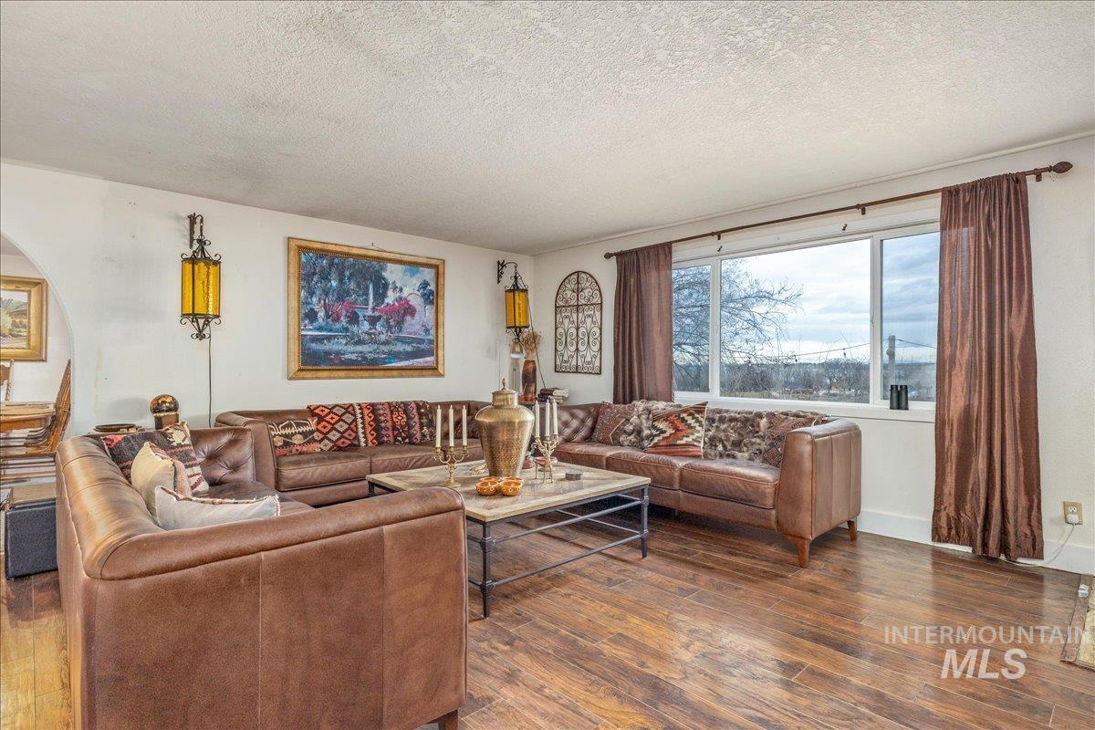 10590 Duck Ln, Nampa, Idaho 83686, 4 Bedrooms, 3 Bathrooms, Residential For Sale, Price $3,190,000,MLS 98975017