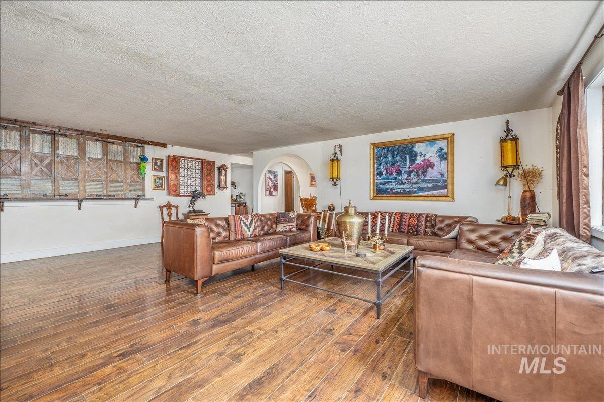 10590 Duck Ln, Nampa, Idaho 83686, 4 Bedrooms, 3 Bathrooms, Residential For Sale, Price $3,190,000,MLS 98975017