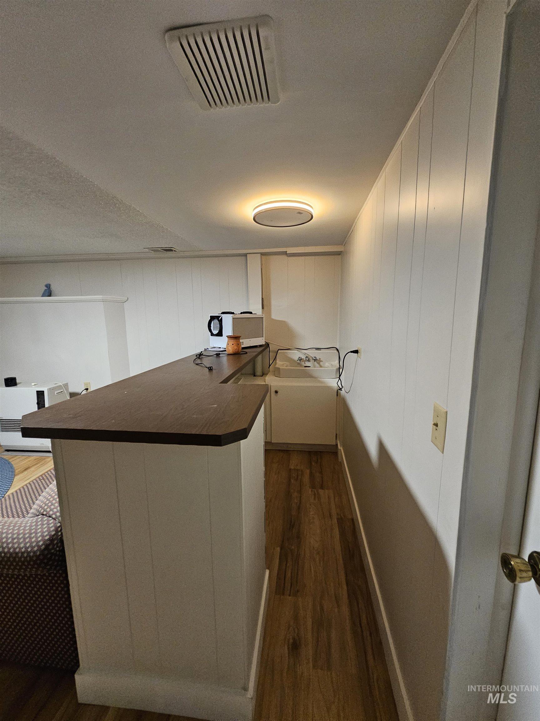 701 King Street, CottonWood, Idaho 83522, 2 Bedrooms, 2 Bathrooms, Residential For Sale, Price $289,000, 98975018