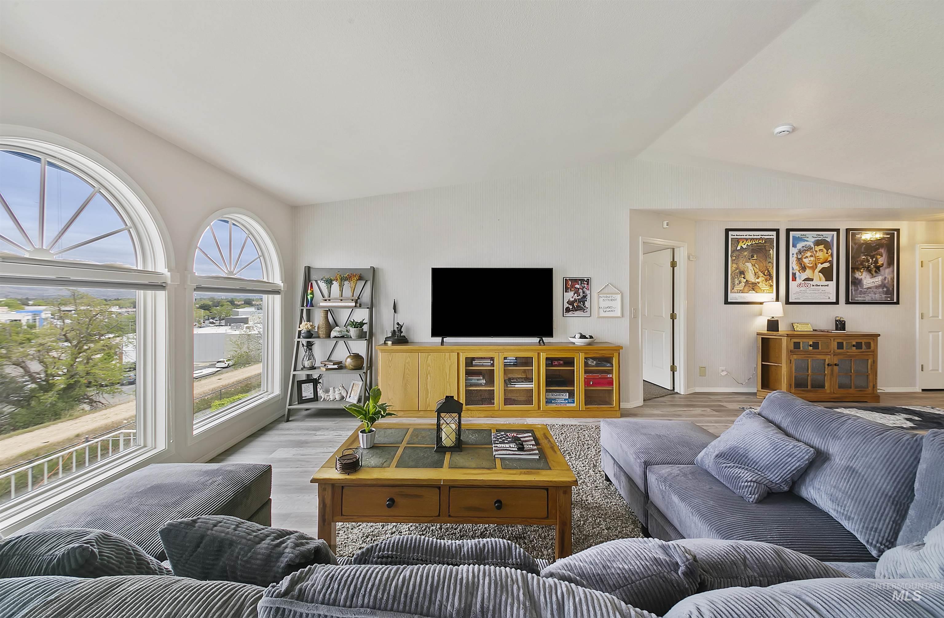 332 S Bitteroot Drive, Boise, Idaho 83709, 3 Bedrooms, 2 Bathrooms, Residential For Sale, Price $484,000, 98975019