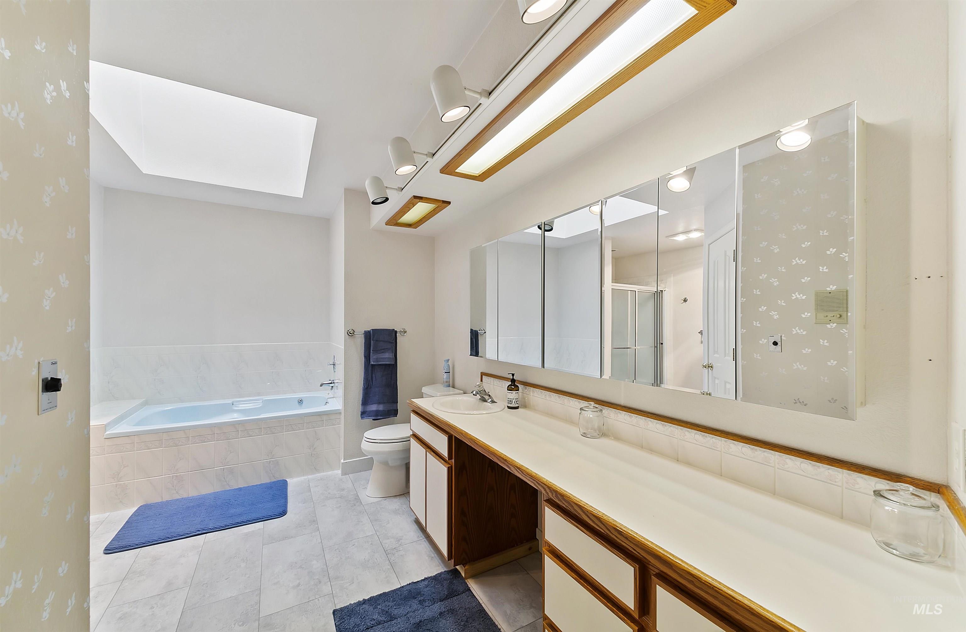 332 S Bitteroot Drive, Boise, Idaho 83709, 3 Bedrooms, 2 Bathrooms, Residential For Sale, Price $484,000, 98975019