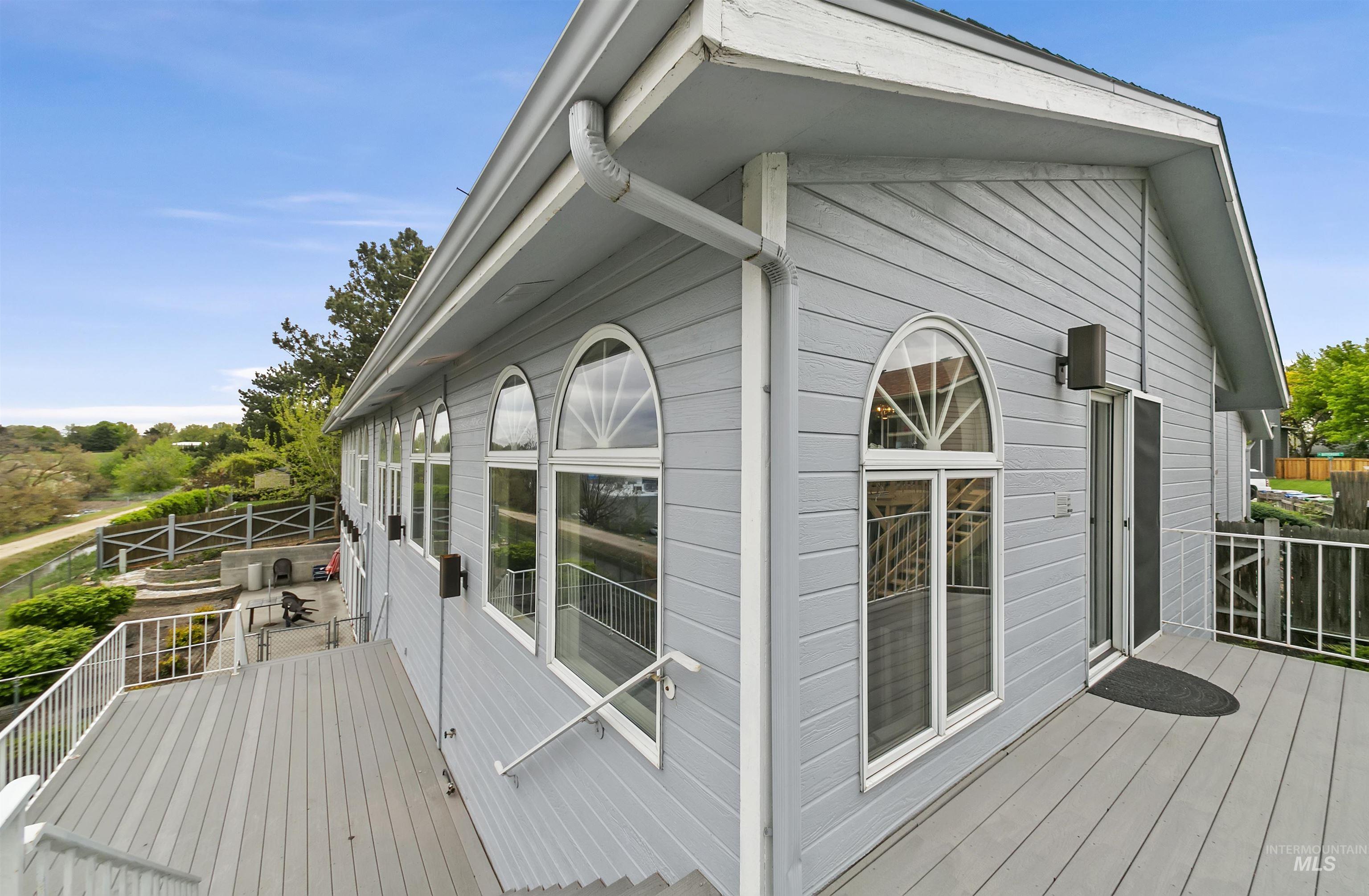 332 S Bitteroot Drive, Boise, Idaho 83709, 3 Bedrooms, 2 Bathrooms, Residential For Sale, Price $484,000, 98975019