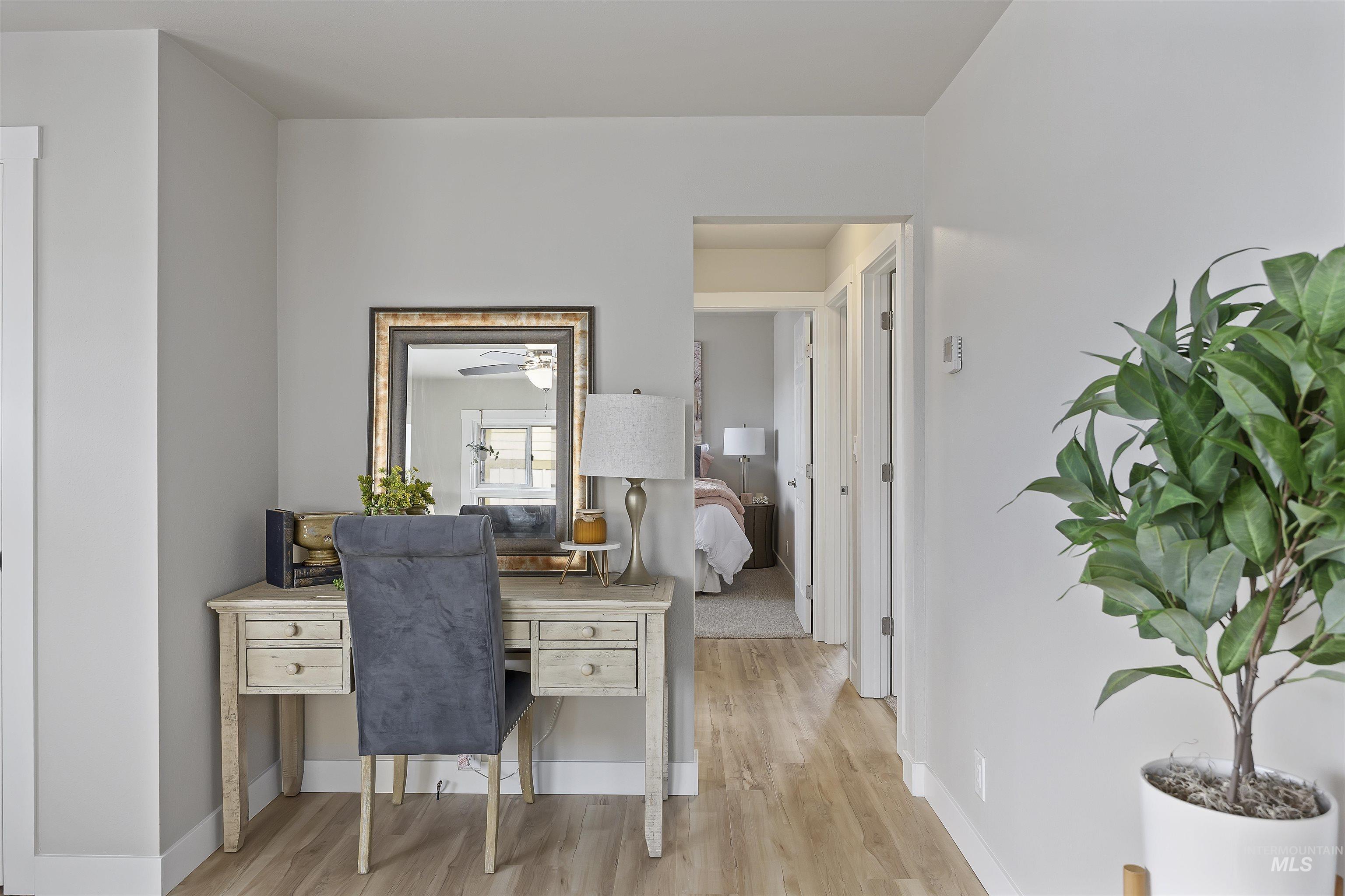 489 W Borah Ave, Twin Falls, Idaho 83301, 5 Bedrooms, 2 Bathrooms, Residential For Sale, Price $349,000,MLS 98975020