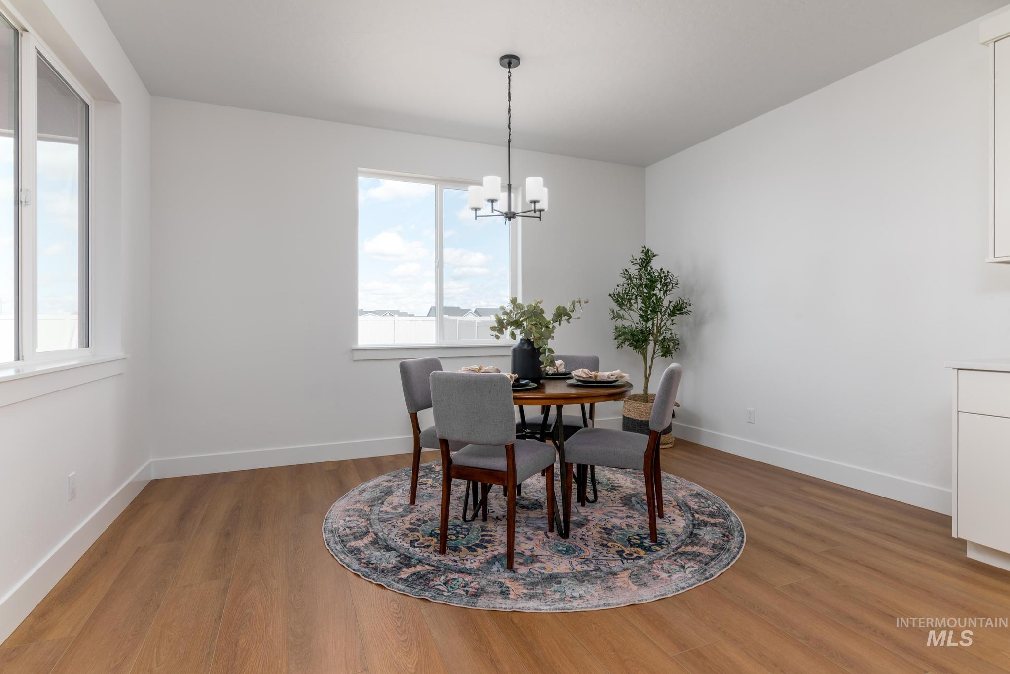 6318 W Snow Currant St, Meridian, Idaho 83646, 4 Bedrooms, 2 Bathrooms, Residential For Sale, Price $569,000,MLS 98975021