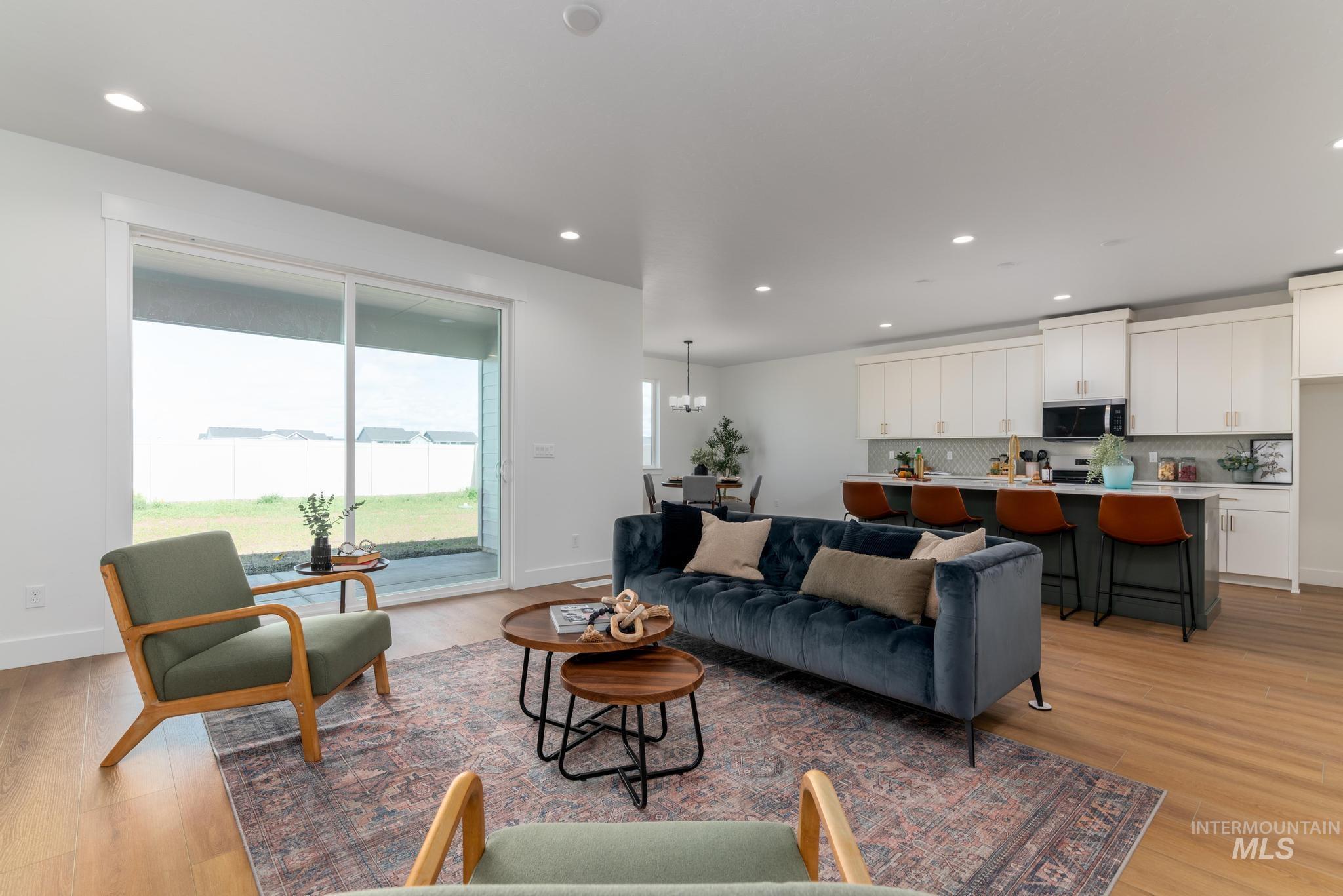 6318 W Snow Currant St, Meridian, Idaho 83646, 4 Bedrooms, 2 Bathrooms, Residential For Sale, Price $569,000,MLS 98975021