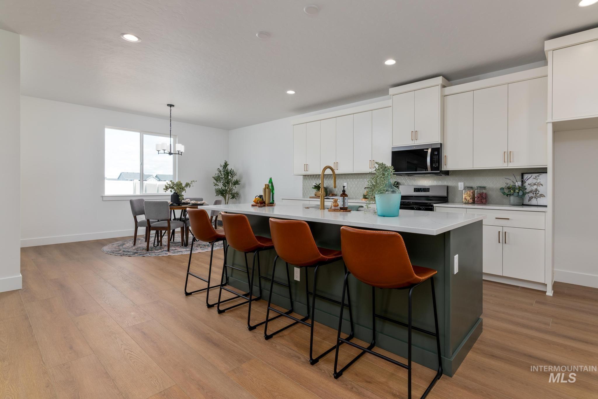 6318 W Snow Currant St, Meridian, Idaho 83646, 4 Bedrooms, 2 Bathrooms, Residential For Sale, Price $569,000,MLS 98975021