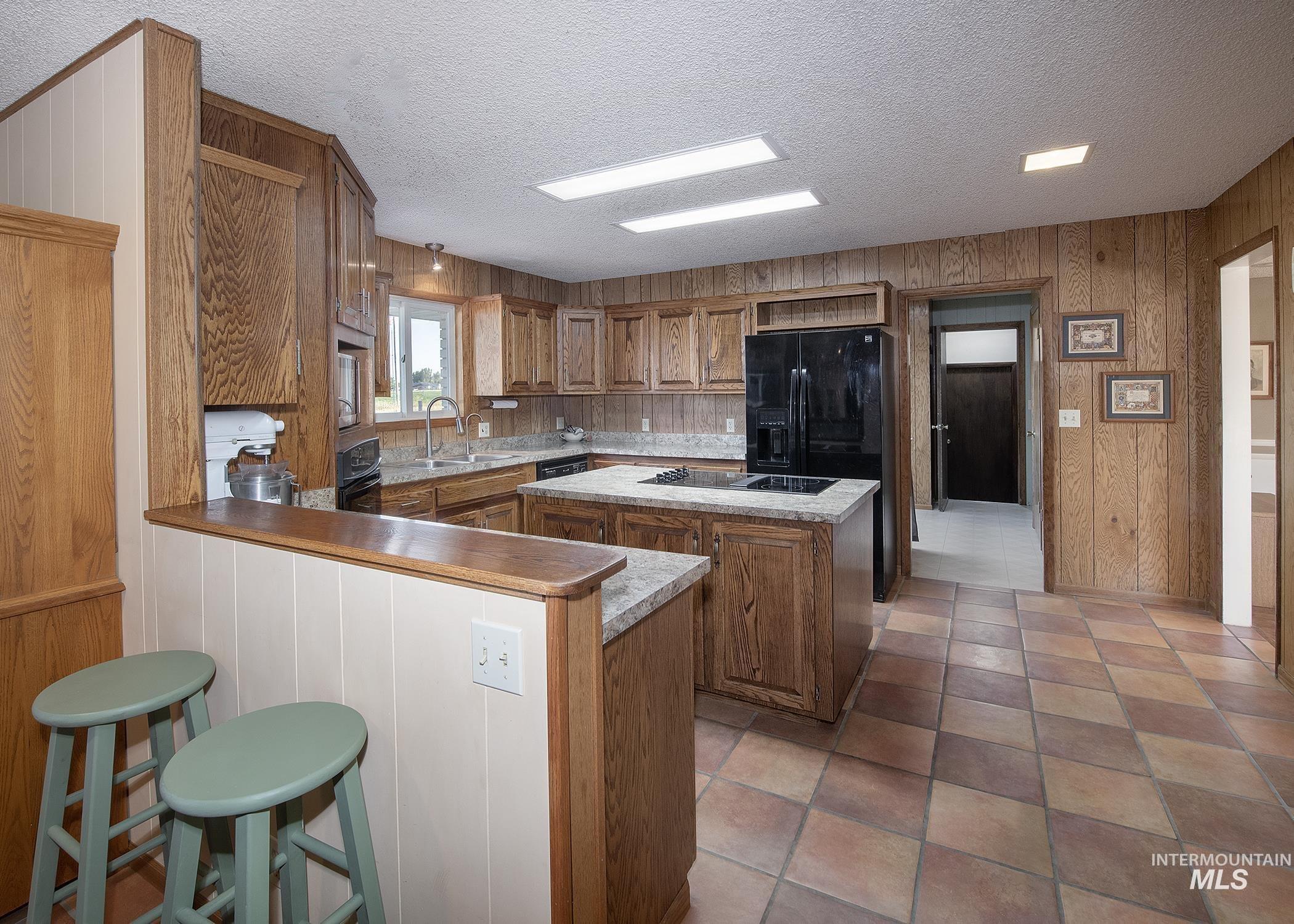 4371 N Grand View Lane, Ontario, Oregon 97914, 4 Bedrooms, 2.5 Bathrooms, Residential For Sale, Price $629,000,MLS 98975023