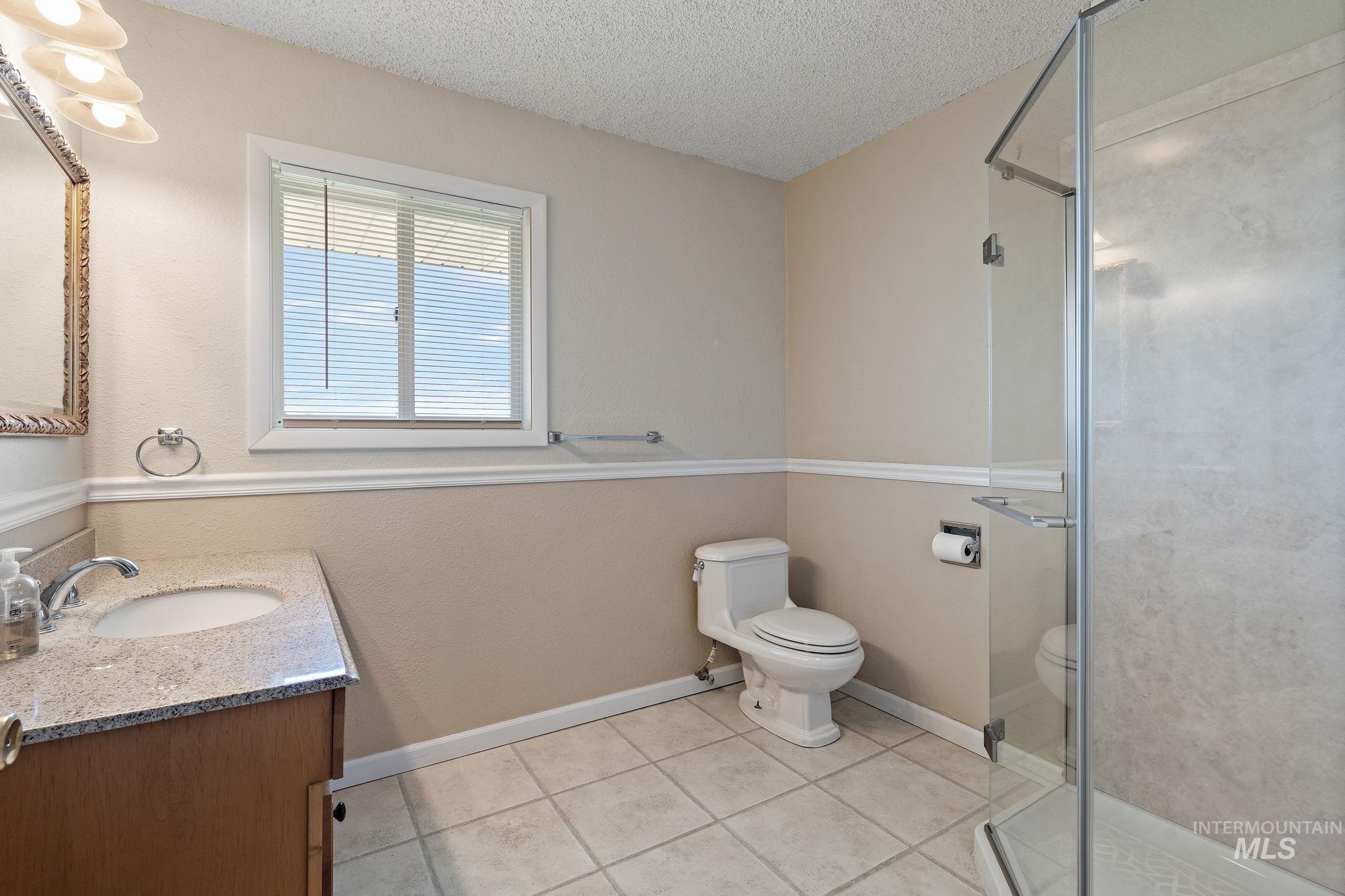 4371 N Grand View Lane, Ontario, Oregon 97914, 4 Bedrooms, 2.5 Bathrooms, Residential For Sale, Price $629,000,MLS 98975023