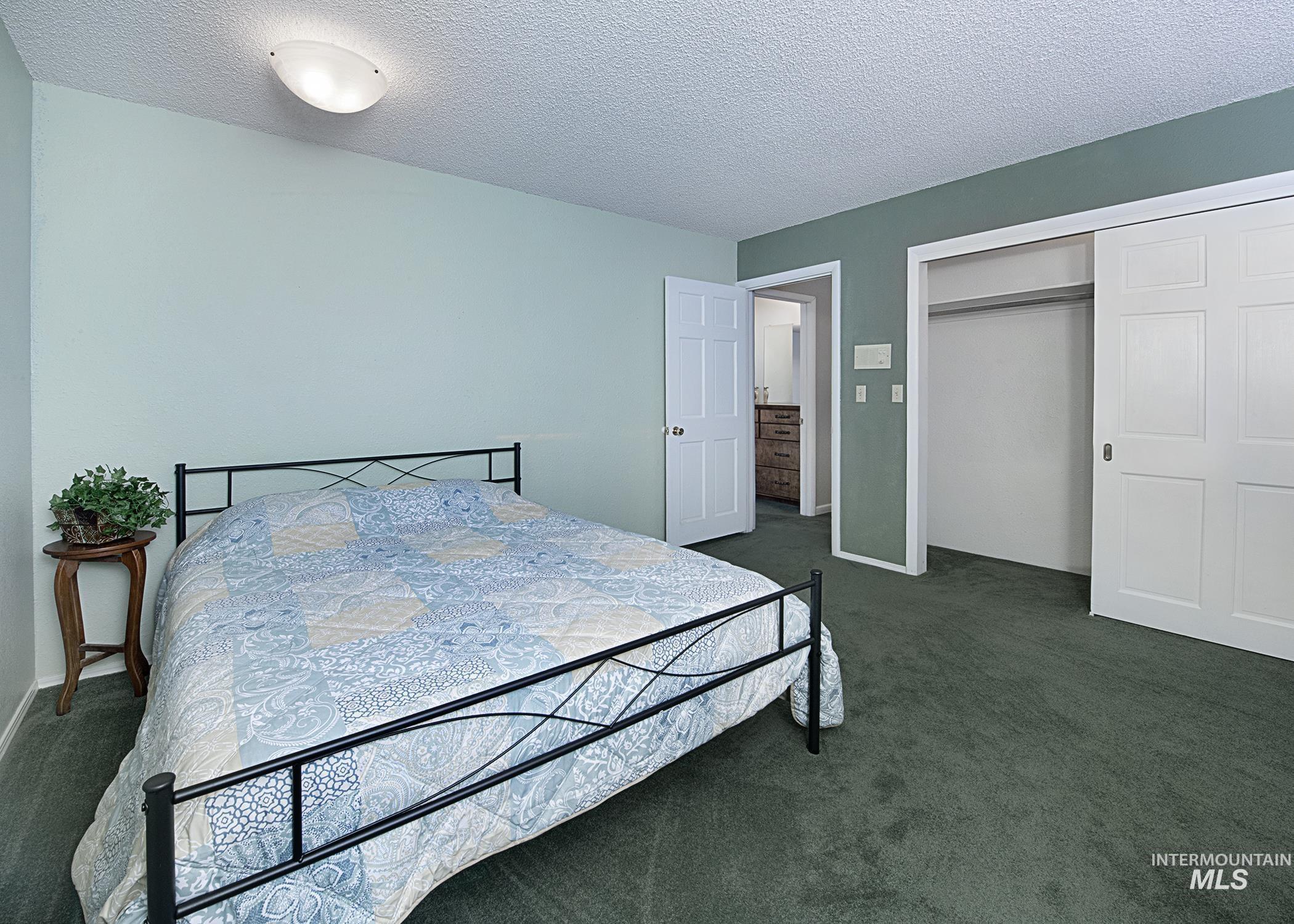 4371 N Grand View Lane, Ontario, Oregon 97914, 4 Bedrooms, 2.5 Bathrooms, Residential For Sale, Price $629,000,MLS 98975023