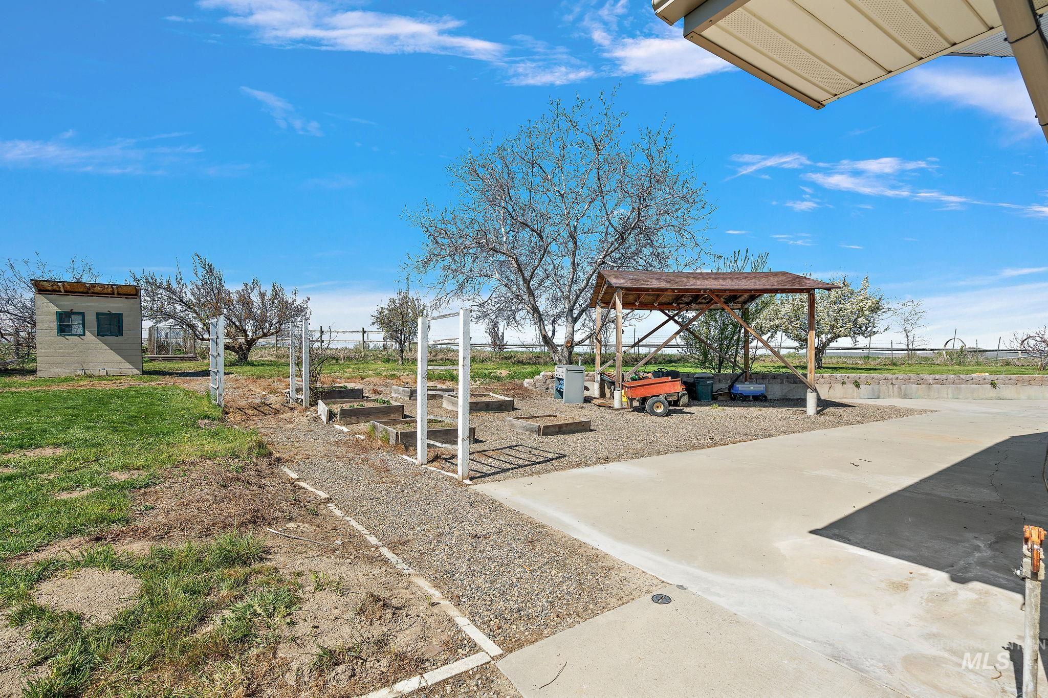 4371 N Grand View Lane, Ontario, Oregon 97914, 4 Bedrooms, 2.5 Bathrooms, Residential For Sale, Price $629,000,MLS 98975023