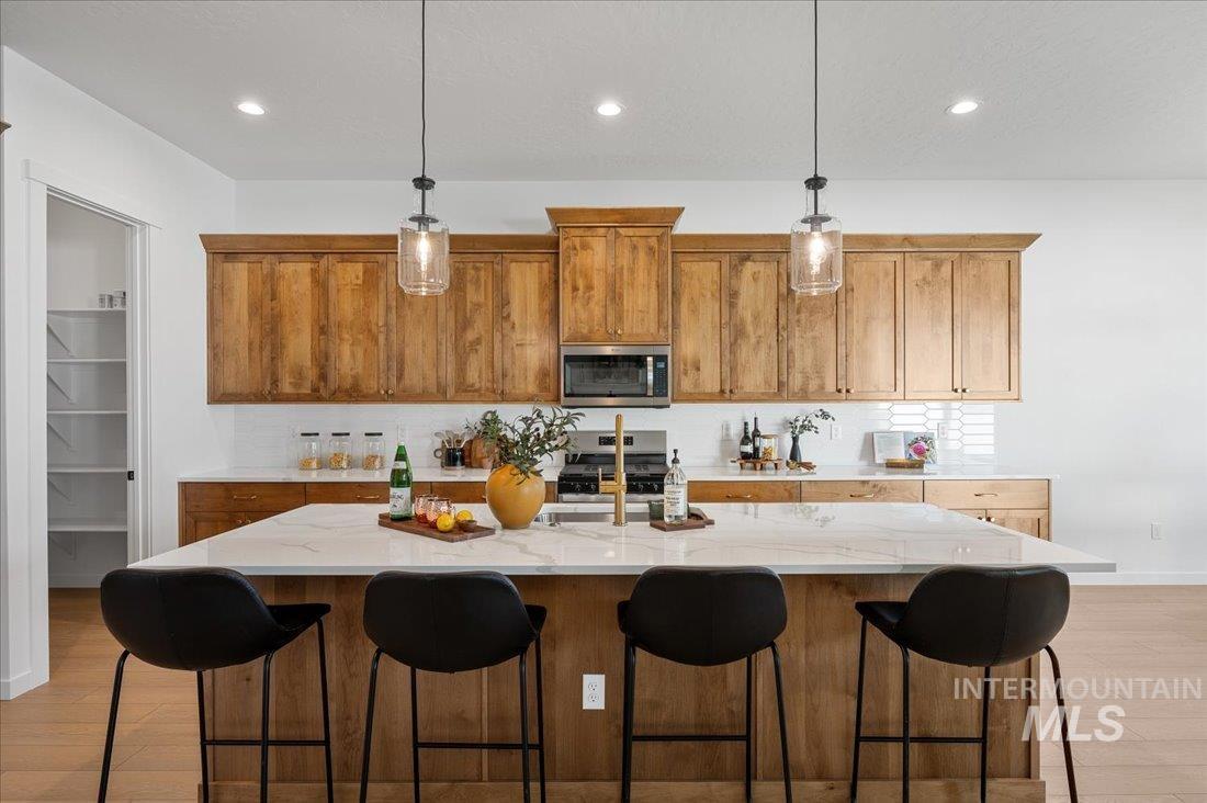 5182 W River Oaks Dr, Meridian, Idaho 83646, 4 Bedrooms, 3 Bathrooms, Residential For Sale, Price $719,000,MLS 98975024