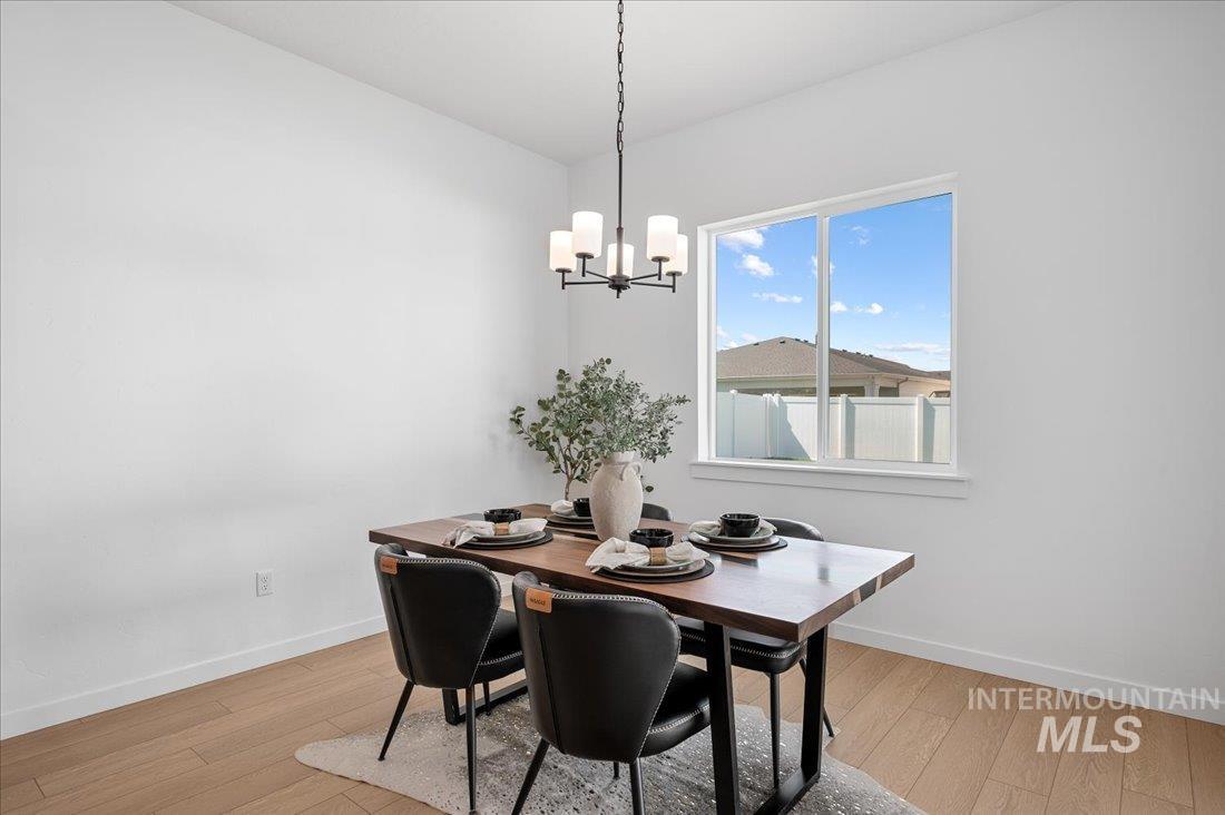 5182 W River Oaks Dr, Meridian, Idaho 83646, 4 Bedrooms, 3 Bathrooms, Residential For Sale, Price $719,000,MLS 98975024