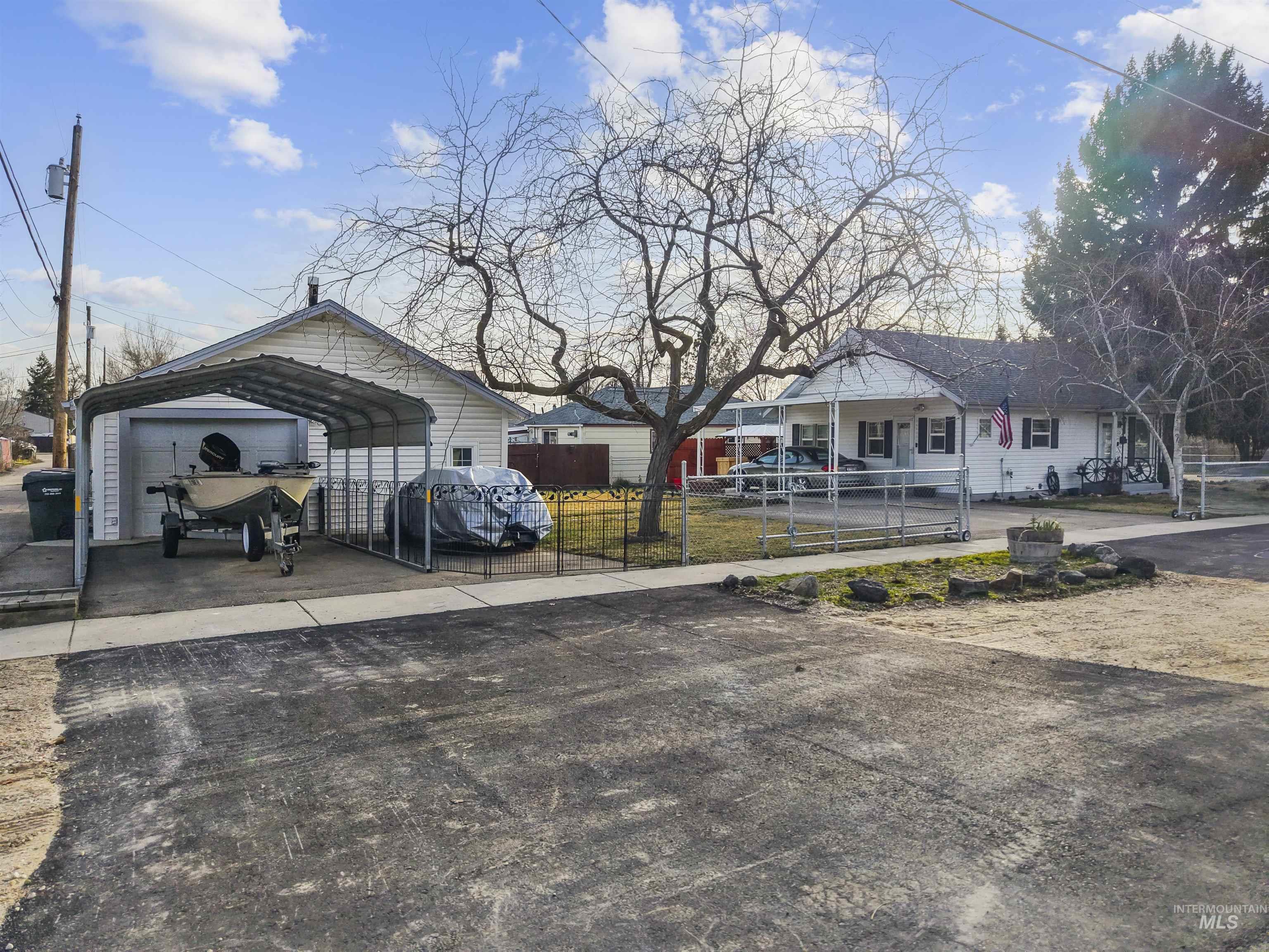 241 W Idaho Avenue, Meridian, Idaho 83642, 2 Bedrooms, 1 Bathroom, Residential For Sale, Price $385,000, 98975026