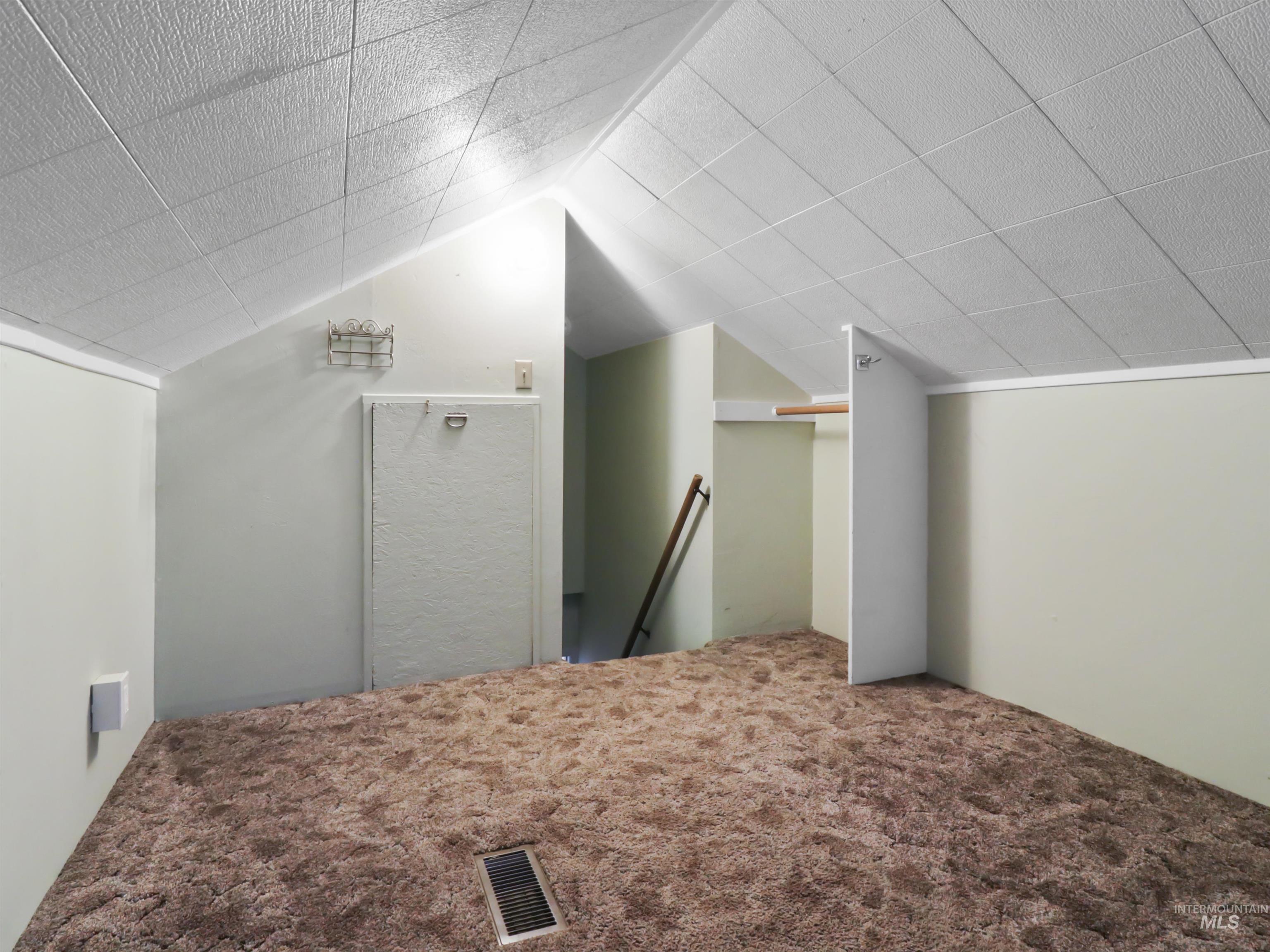 241 W Idaho Avenue, Meridian, Idaho 83642, 2 Bedrooms, 1 Bathroom, Residential For Sale, Price $385,000,MLS 98975026