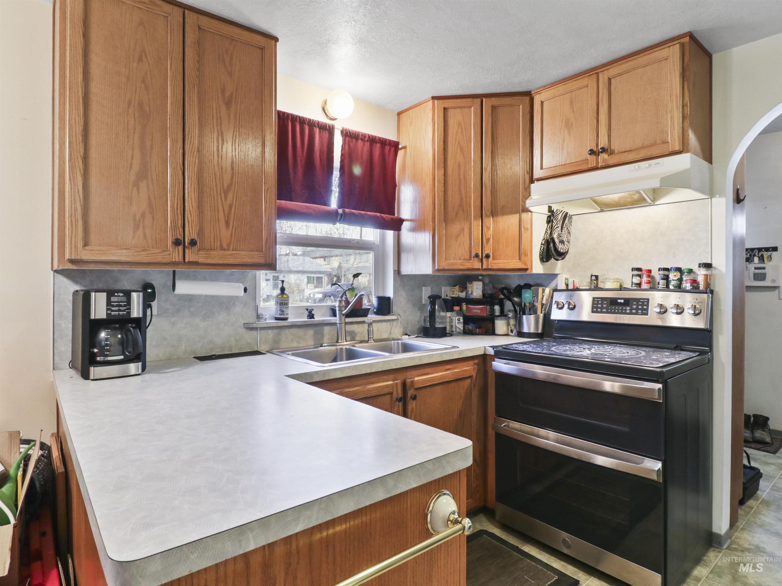 241 W Idaho Avenue, Meridian, Idaho 83642, 2 Bedrooms, 1 Bathroom, Residential For Sale, Price $385,000, 98975026