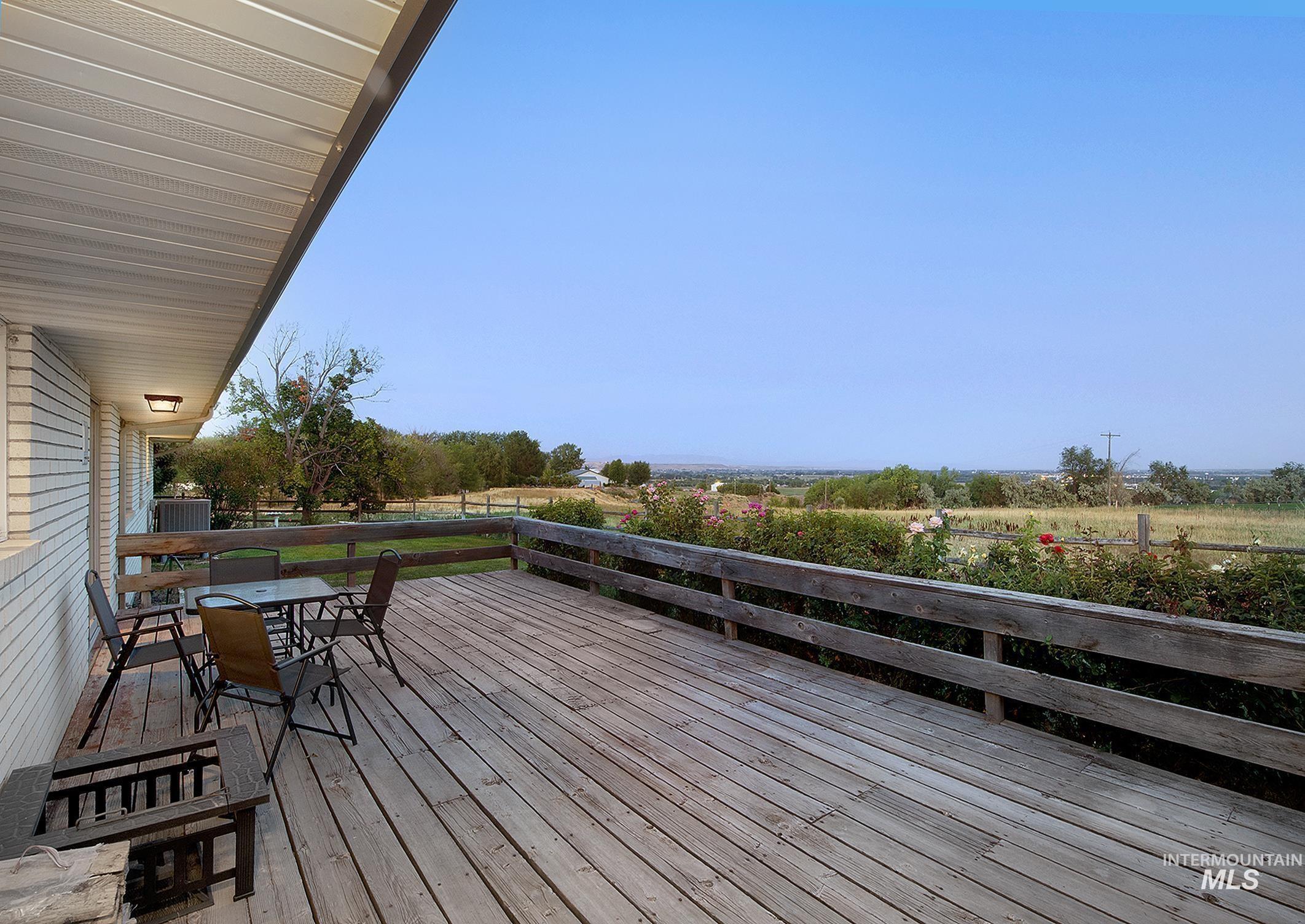 4371 N Grandview Lane B, Ontario, Oregon 97914, 3 Bedrooms, 2.5 Bathrooms, Farm & Ranch For Sale, Price $639,000,MLS 98975027