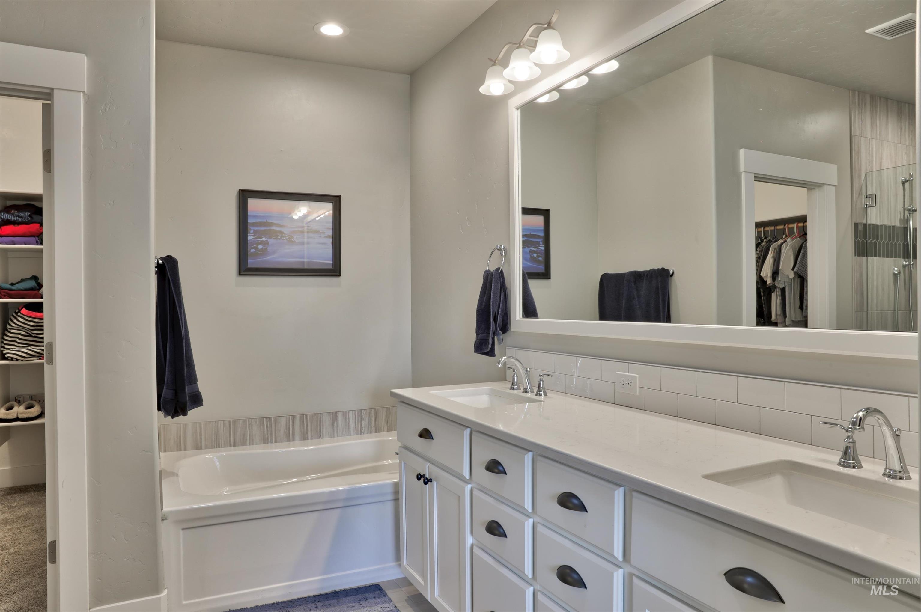 5092 N Cunard Way, Meridian, Idaho 83646, 3 Bedrooms, 2.5 Bathrooms, Residential For Sale, Price $769,000,MLS 98975030