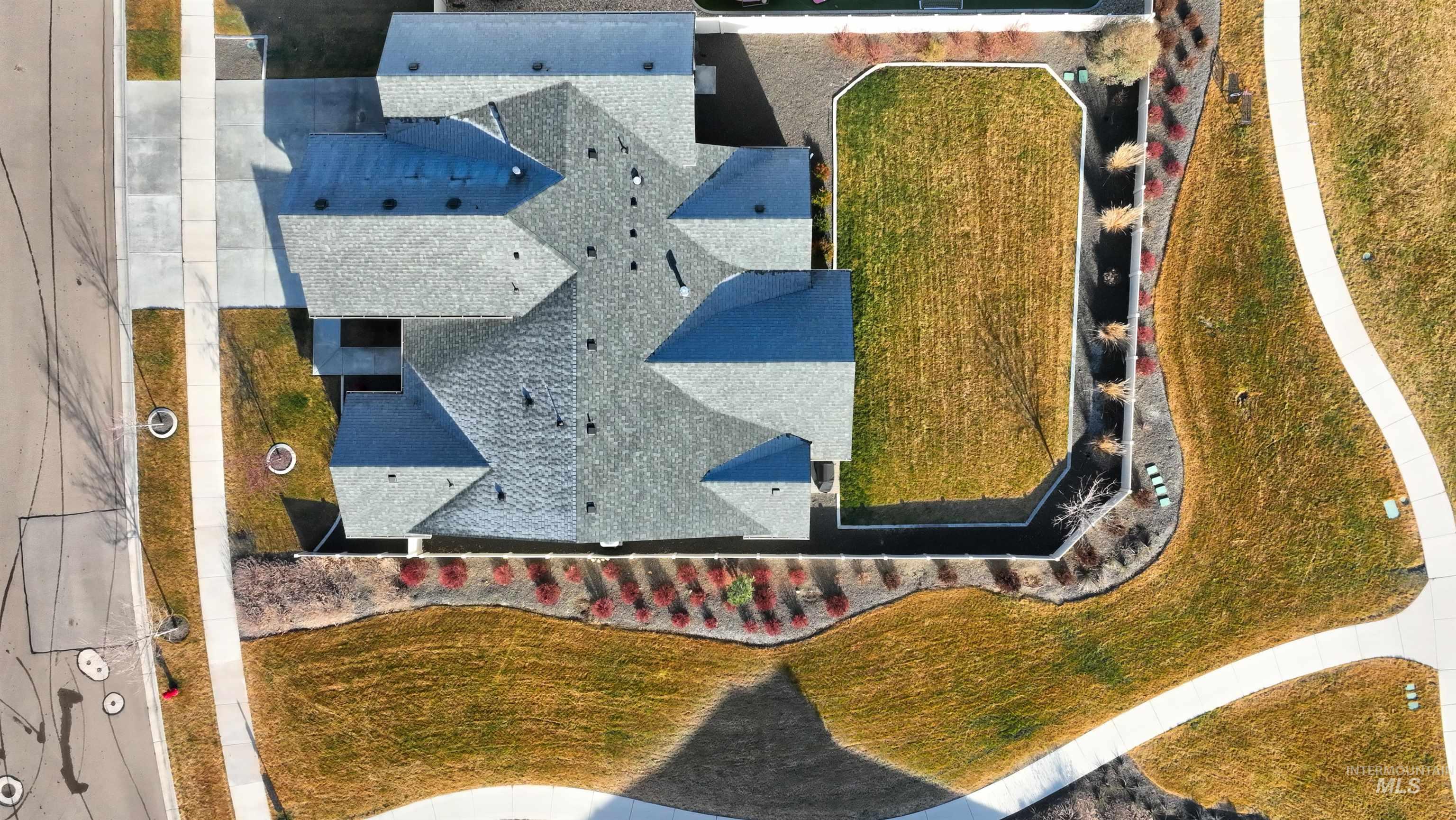 5092 N Cunard Way, Meridian, Idaho 83646, 3 Bedrooms, 2.5 Bathrooms, Residential For Sale, Price $769,000,MLS 98975030