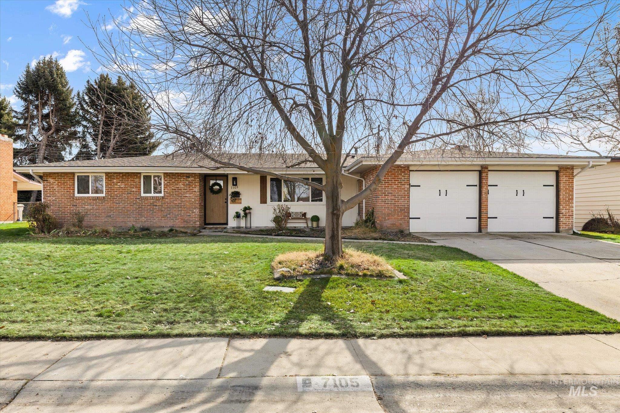 7105 W San Fernando, Boise, Idaho 83704, 3 Bedrooms, 2 Bathrooms, Residential For Sale, Price $449,900,MLS 98975034