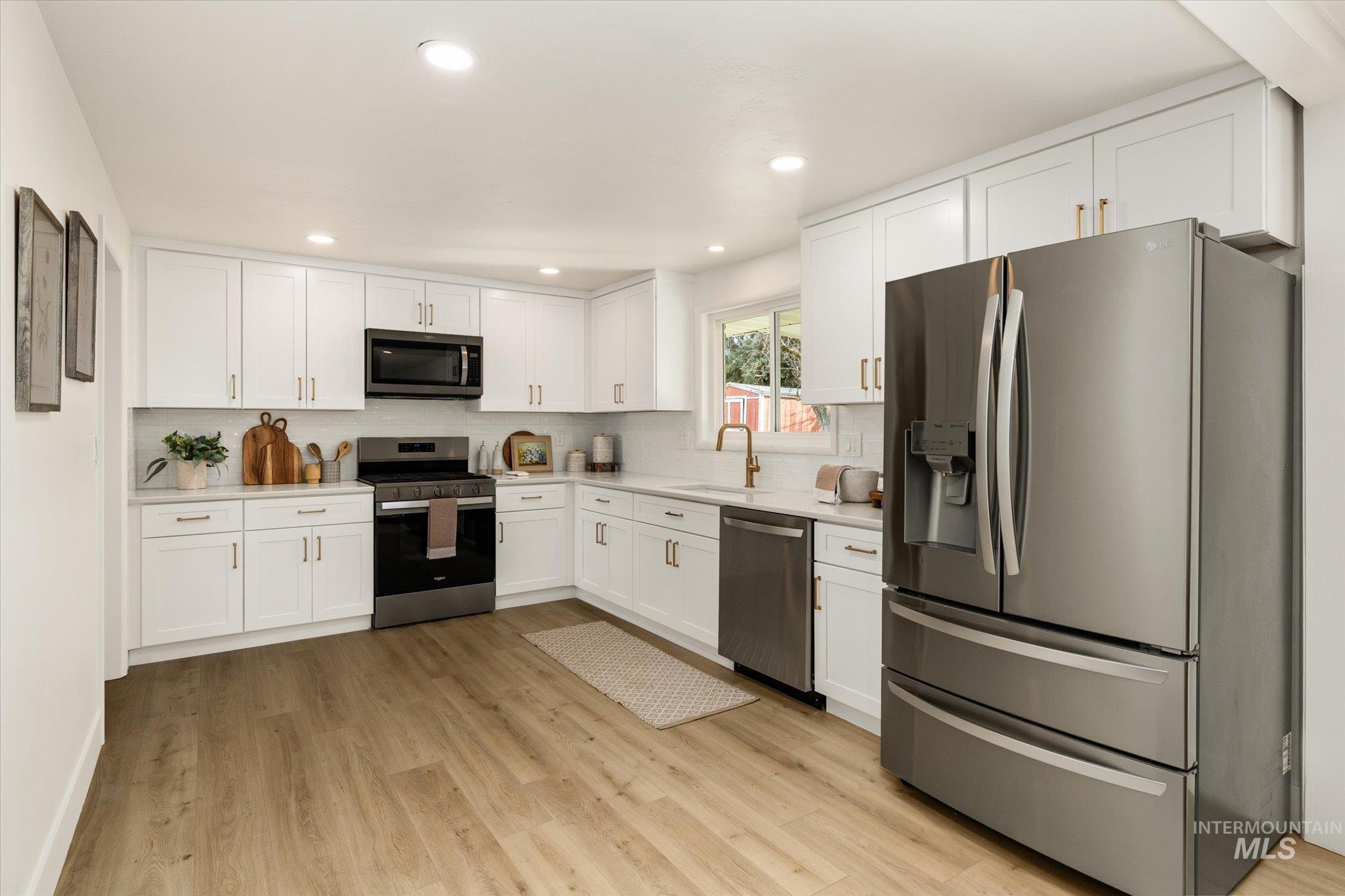 7105 W San Fernando, Boise, Idaho 83704, 3 Bedrooms, 2 Bathrooms, Residential For Sale, Price $449,900,MLS 98975034