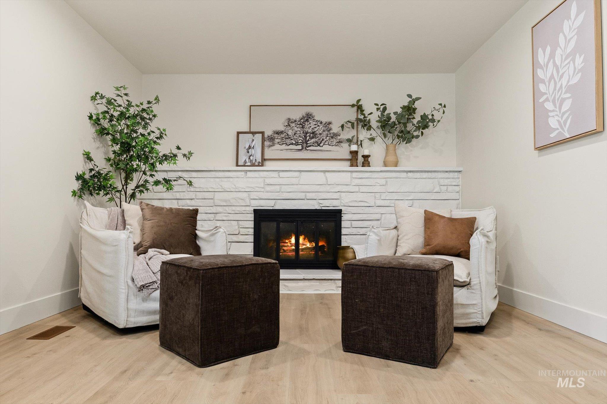 7105 W San Fernando, Boise, Idaho 83704, 3 Bedrooms, 2 Bathrooms, Residential For Sale, Price $449,900,MLS 98975034