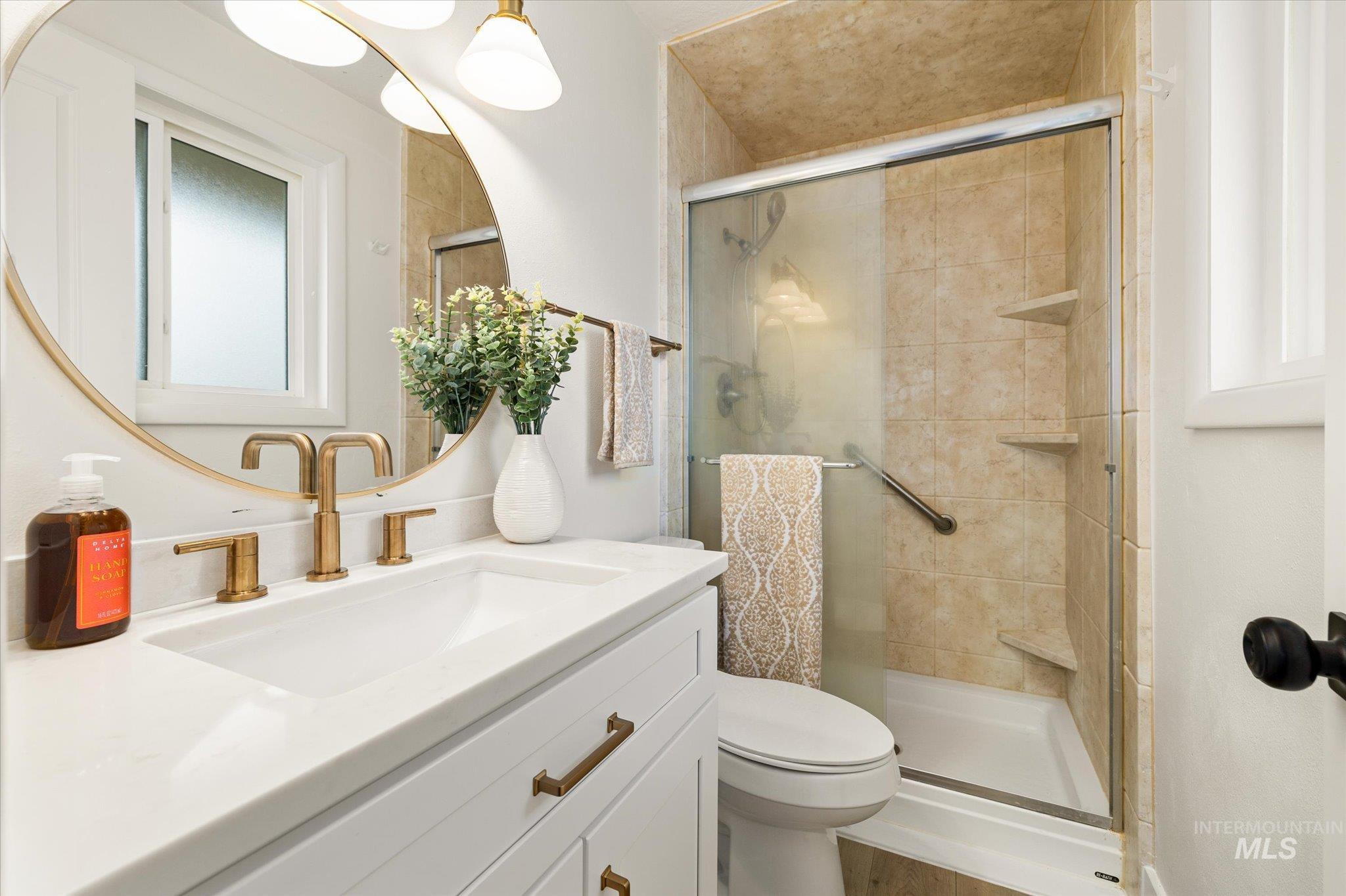 7105 W San Fernando, Boise, Idaho 83704, 3 Bedrooms, 2 Bathrooms, Residential For Sale, Price $449,900,MLS 98975034