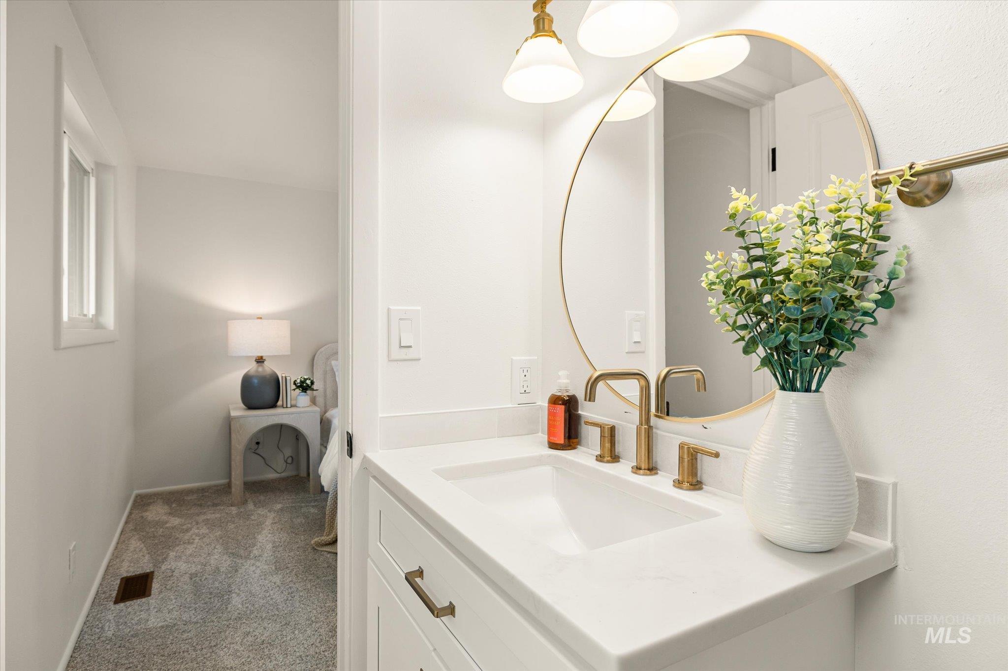 7105 W San Fernando, Boise, Idaho 83704, 3 Bedrooms, 2 Bathrooms, Residential For Sale, Price $449,900,MLS 98975034