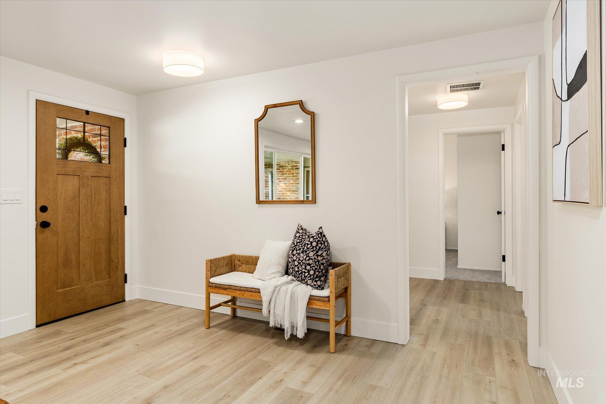 7105 W San Fernando, Boise, Idaho 83704, 3 Bedrooms, 2 Bathrooms, Residential For Sale, Price $449,900,MLS 98975034