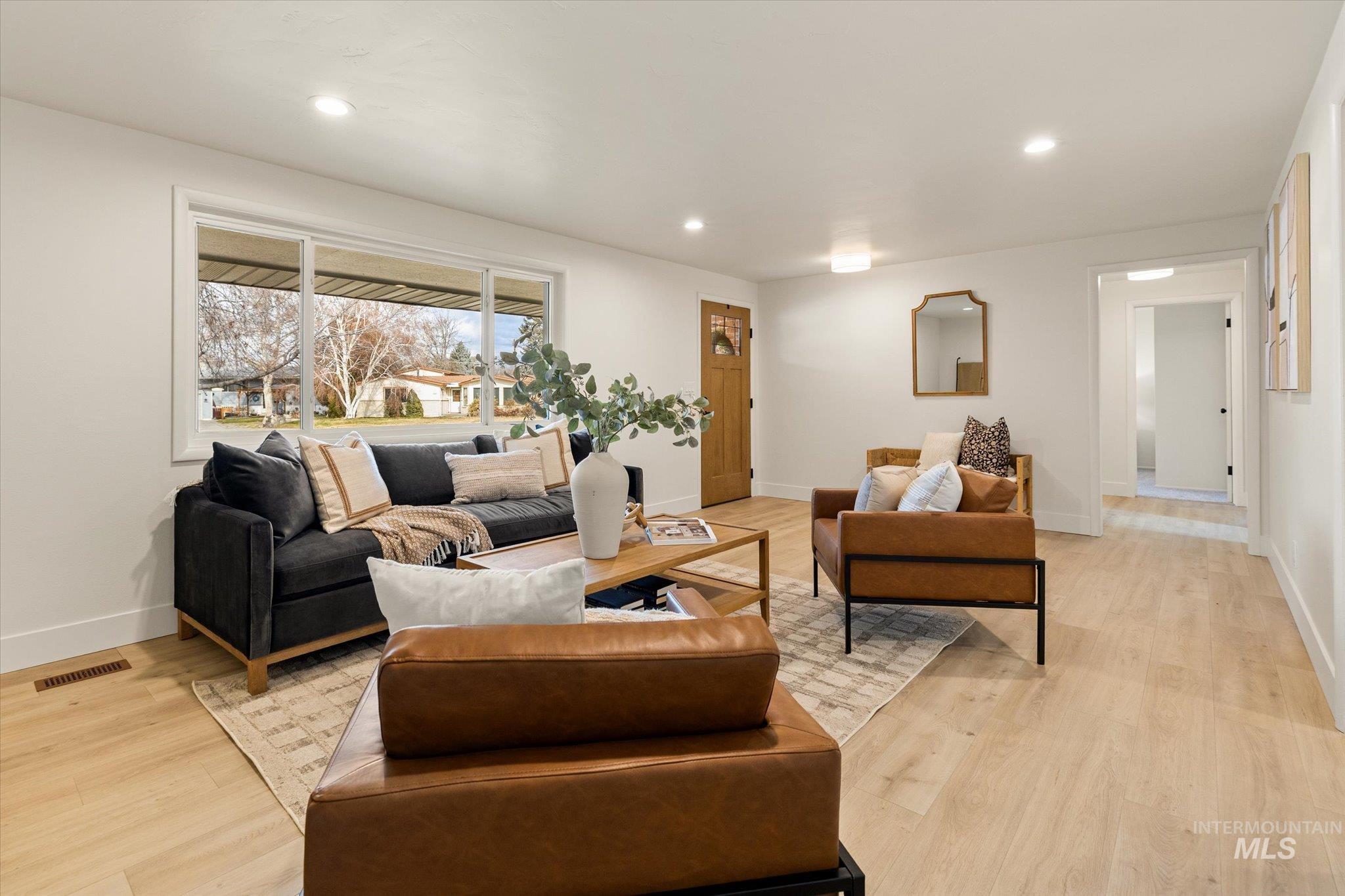 7105 W San Fernando, Boise, Idaho 83704, 3 Bedrooms, 2 Bathrooms, Residential For Sale, Price $449,900,MLS 98975034