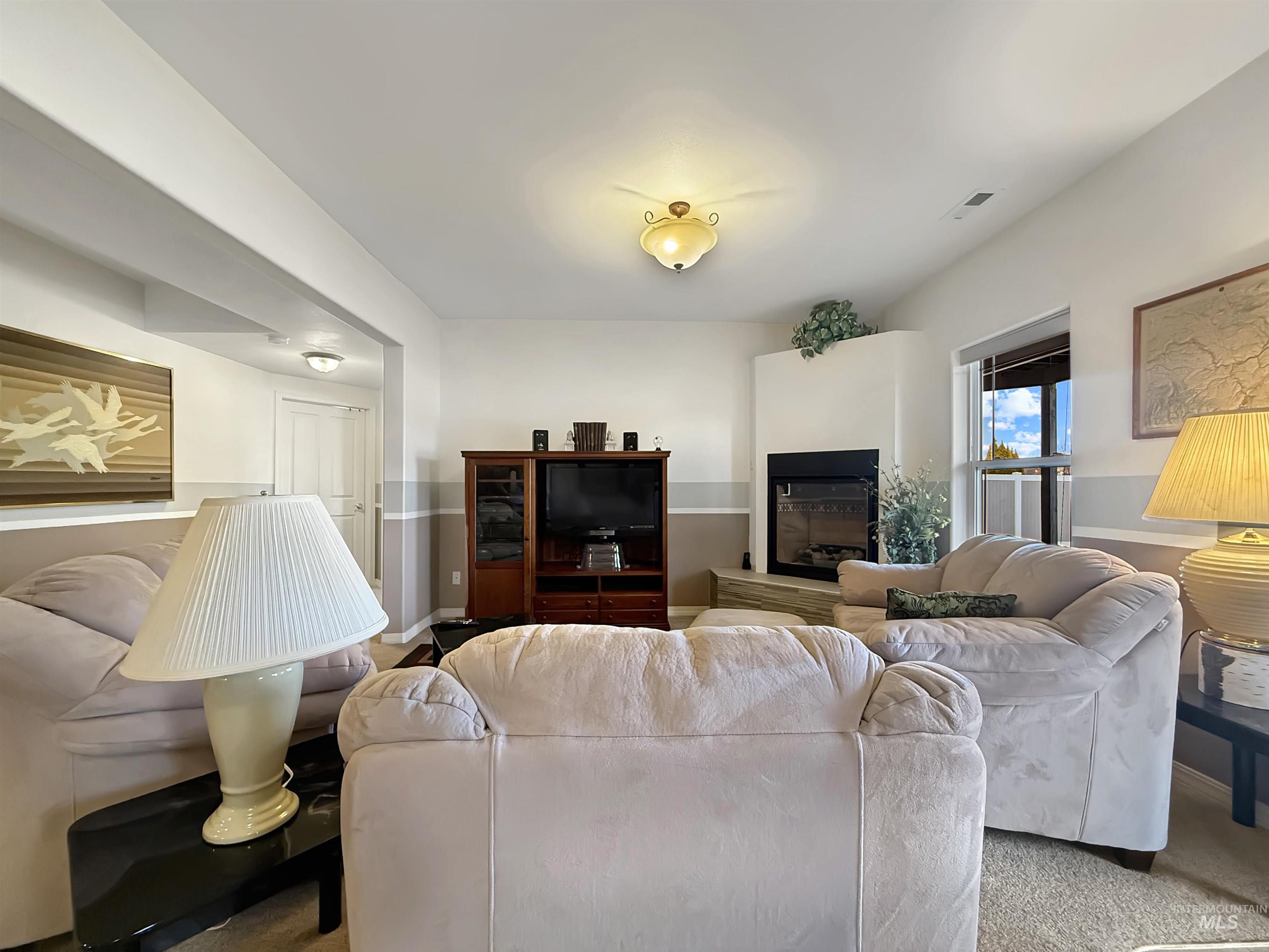 420 Summit, Moscow, Idaho 83843, 4 Bedrooms, 3.5 Bathrooms, Residential For Sale, Price $709,000,MLS 98975035