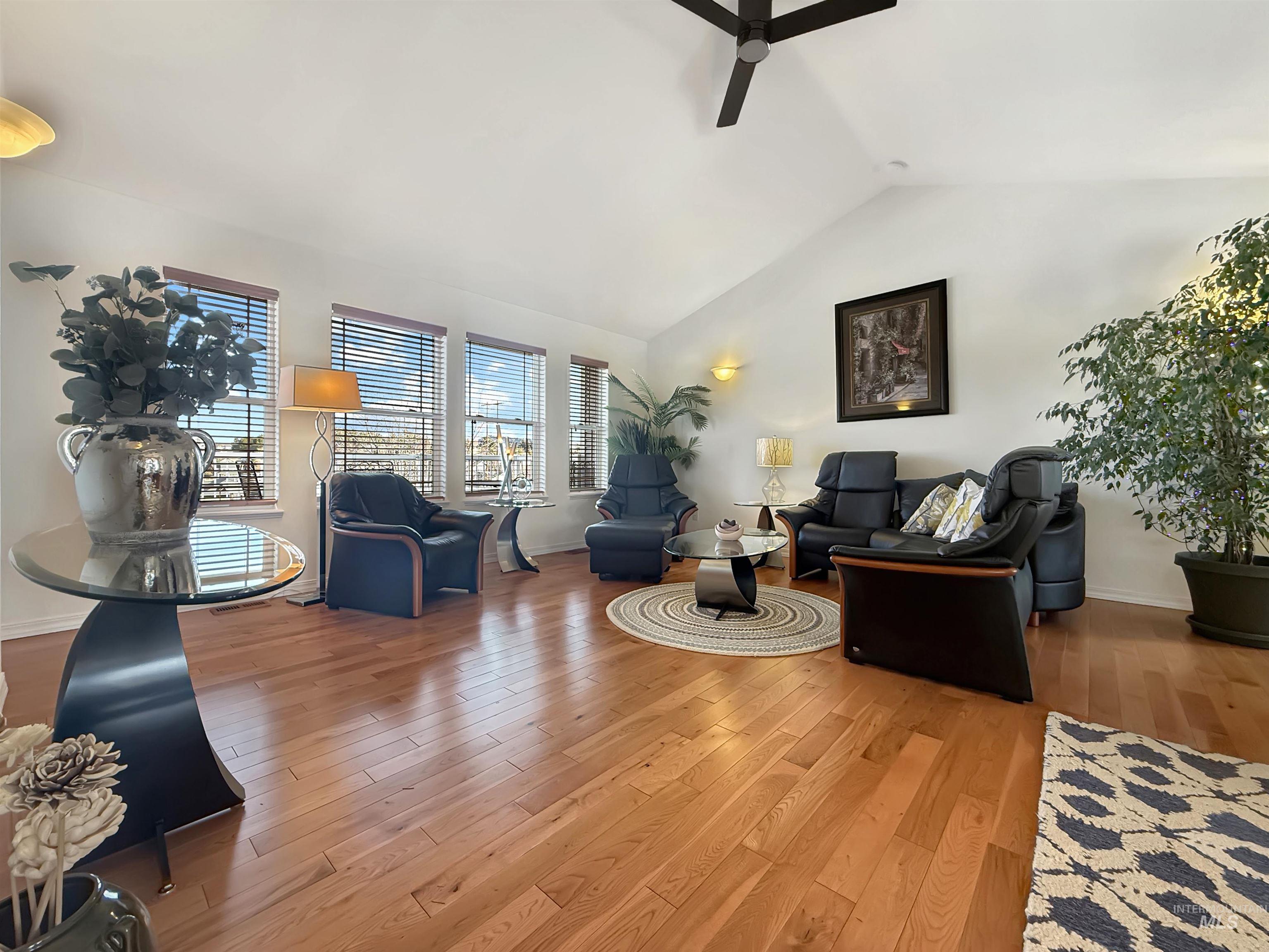 420 Summit, Moscow, Idaho 83843, 4 Bedrooms, 3.5 Bathrooms, Residential For Sale, Price $709,000,MLS 98975035