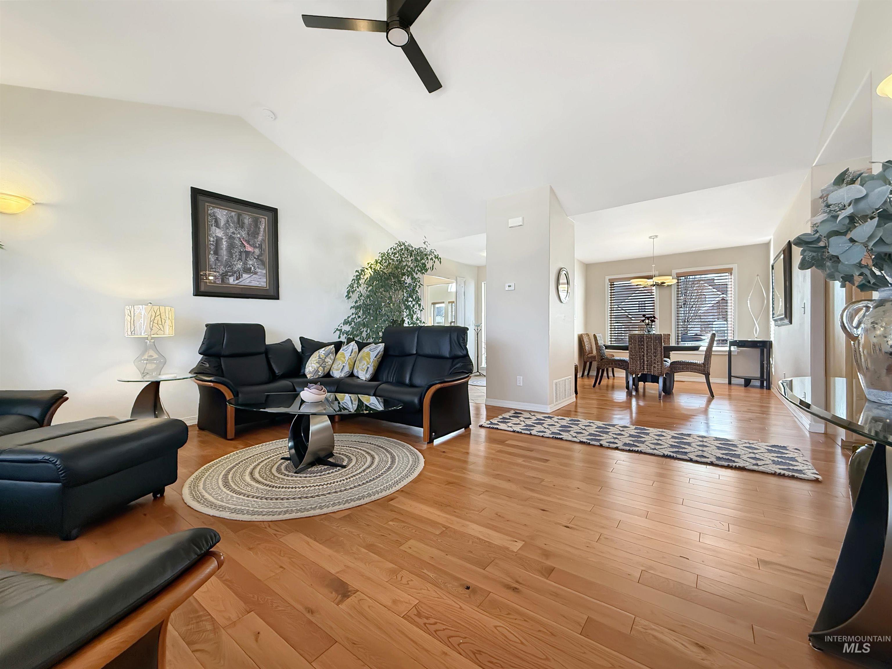 420 Summit, Moscow, Idaho 83843, 4 Bedrooms, 3.5 Bathrooms, Residential For Sale, Price $709,000,MLS 98975035