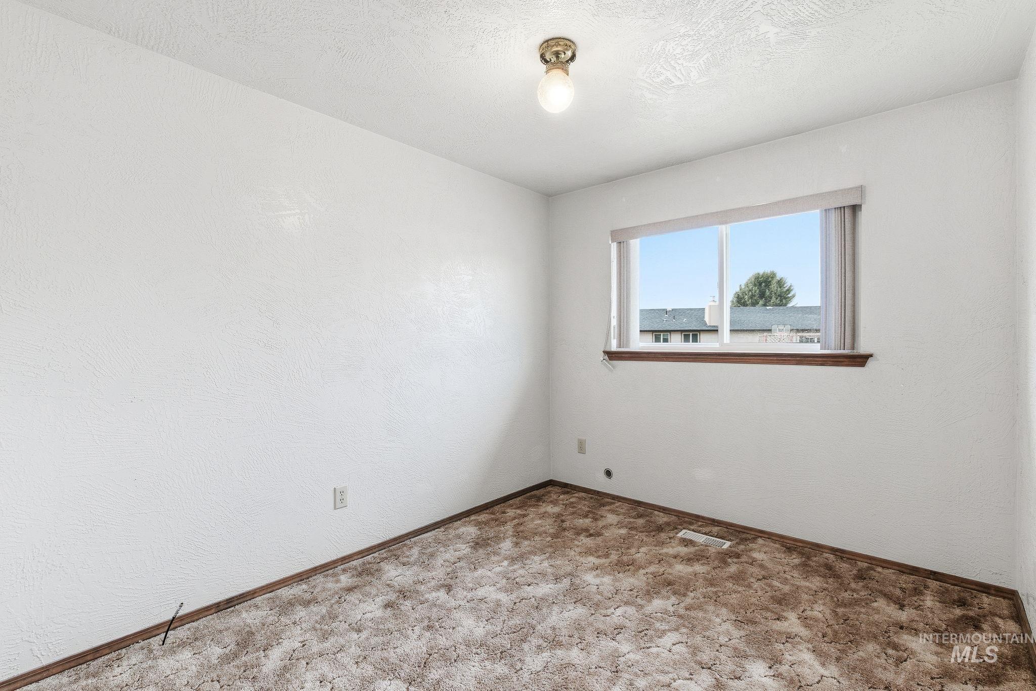 2005 Ram Court, Nampa, Idaho 83651, 3 Bedrooms, 2 Bathrooms, Residential For Sale, Price $365,000, 98975038