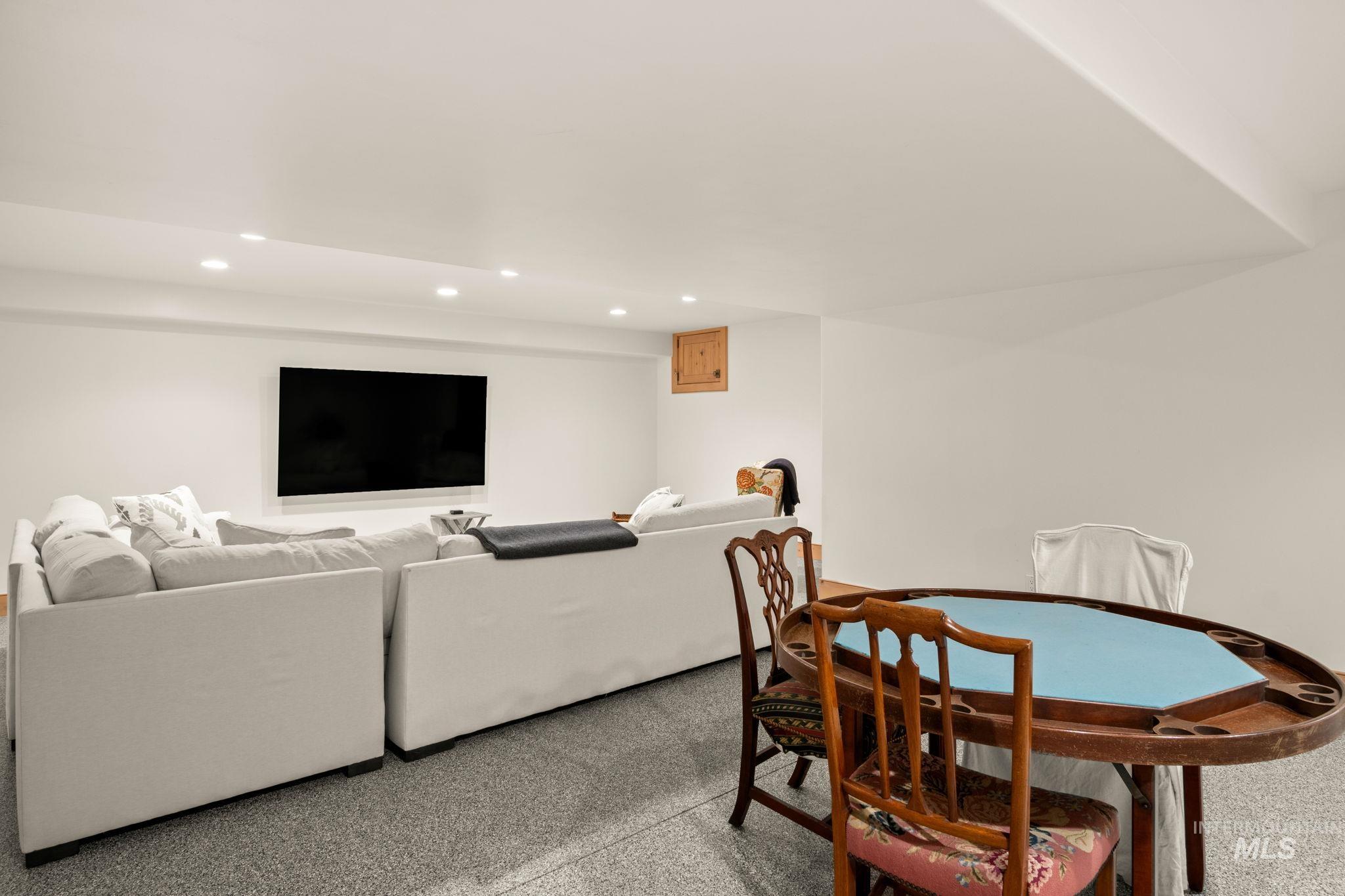 7 Rose Ct, Sun Valley, Idaho 83353, 5 Bedrooms, 5.5 Bathrooms, Residential For Sale, Price $5,695,000, 98975039