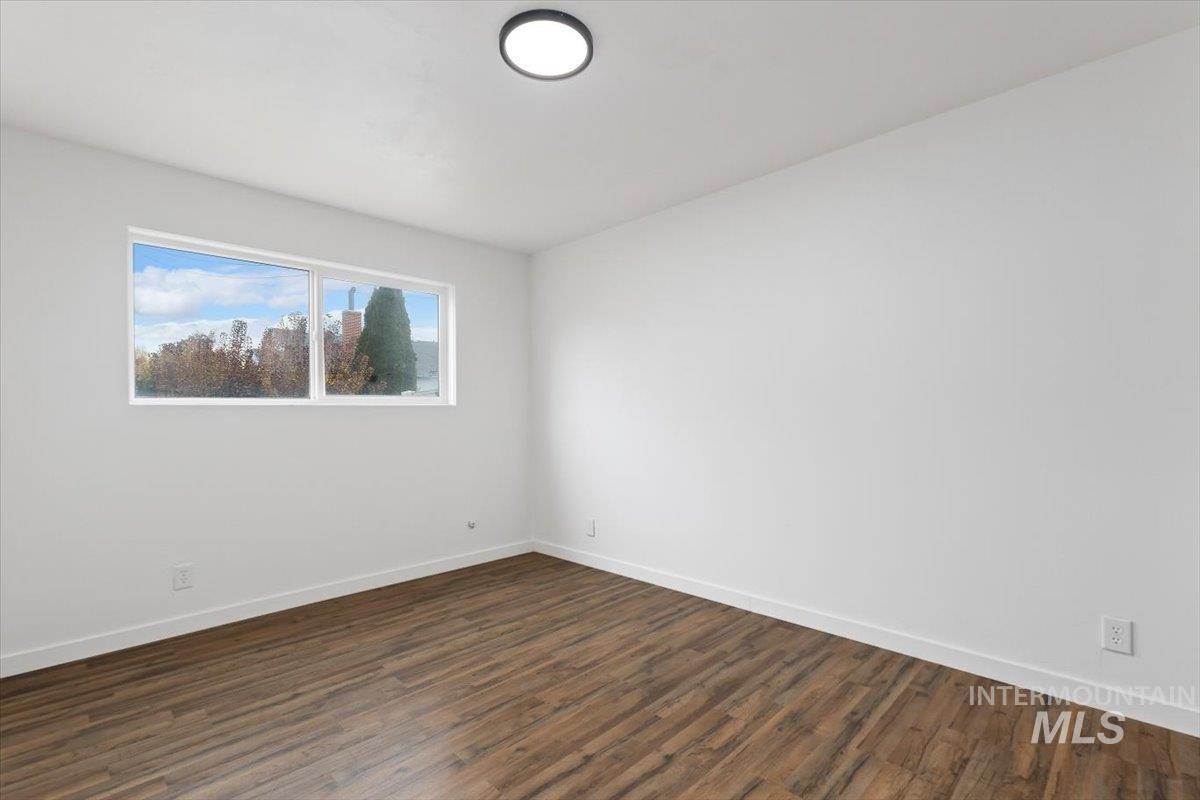 340 Taylor St., Twin Falls, Idaho 83301, 2 Bedrooms, 1 Bathroom, Residential Income For Sale, Price $449,900,MLS 98975040