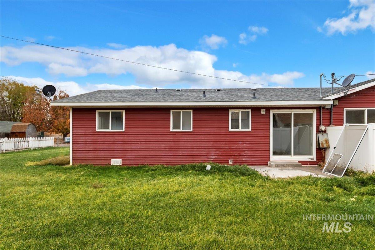 340 Taylor St., Twin Falls, Idaho 83301, 2 Bedrooms, 1 Bathroom, Residential Income For Sale, Price $449,900,MLS 98975040